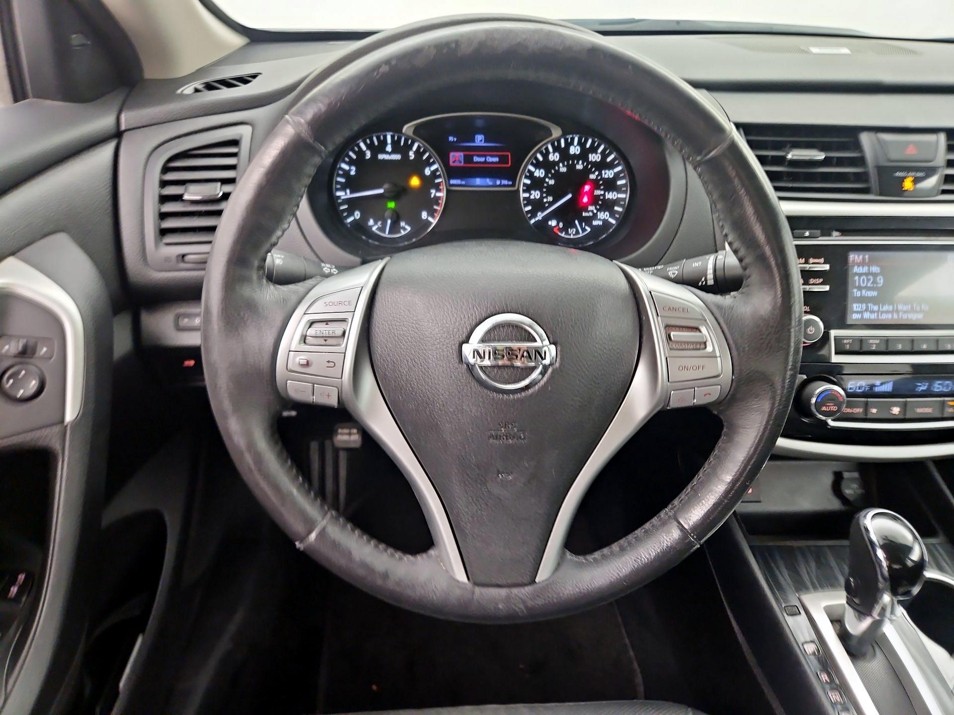 Thumbnail: 2018 Nissan Altima - 10