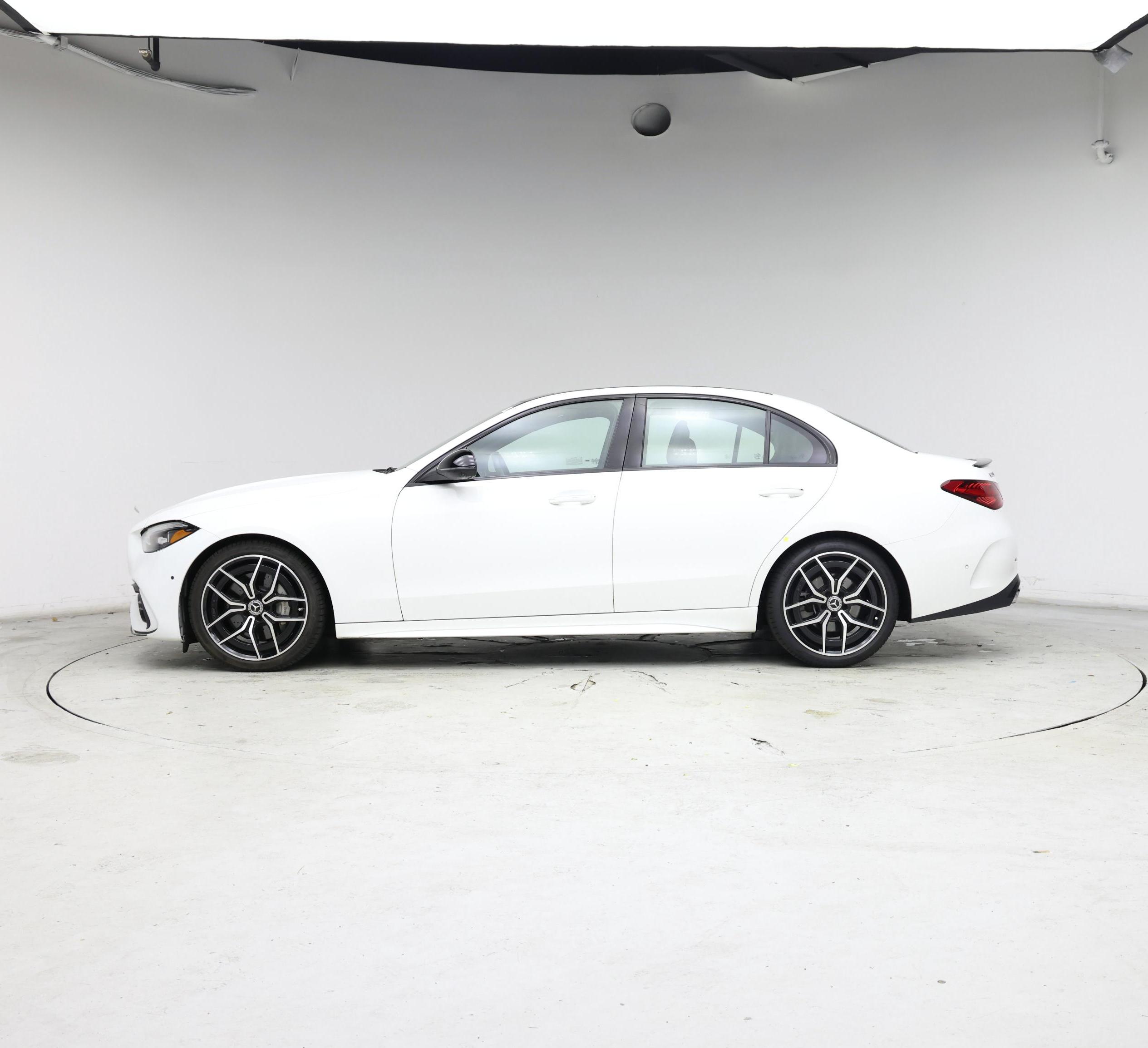 Thumbnail: 2022 Mercedes-Benz C-Class - 3
