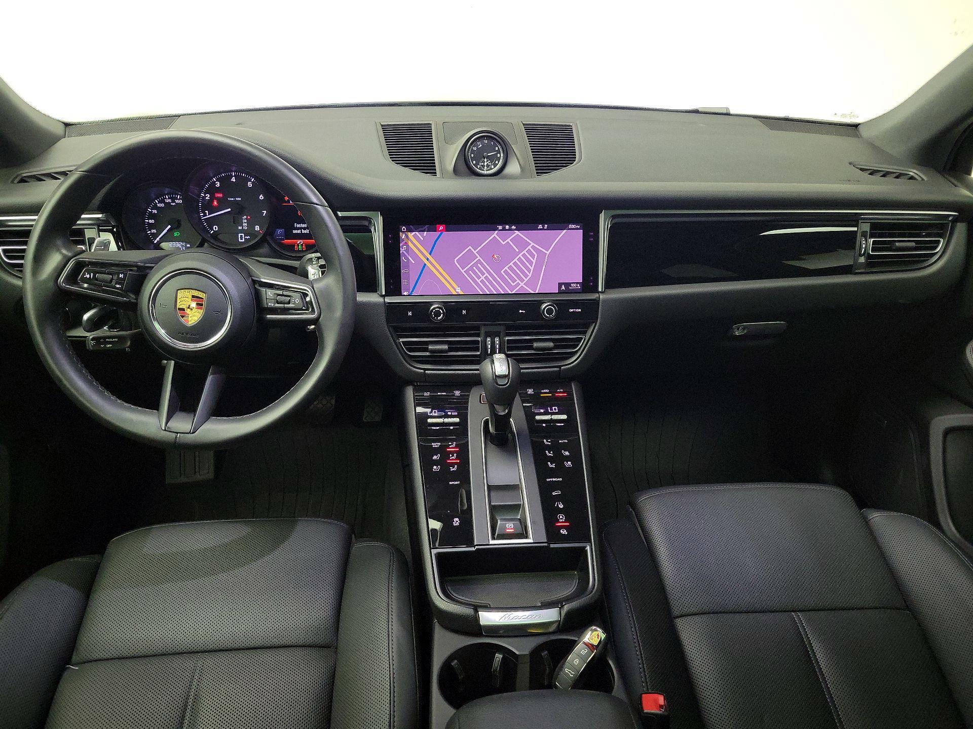 Thumbnail: 2022 Porsche Macan - 9