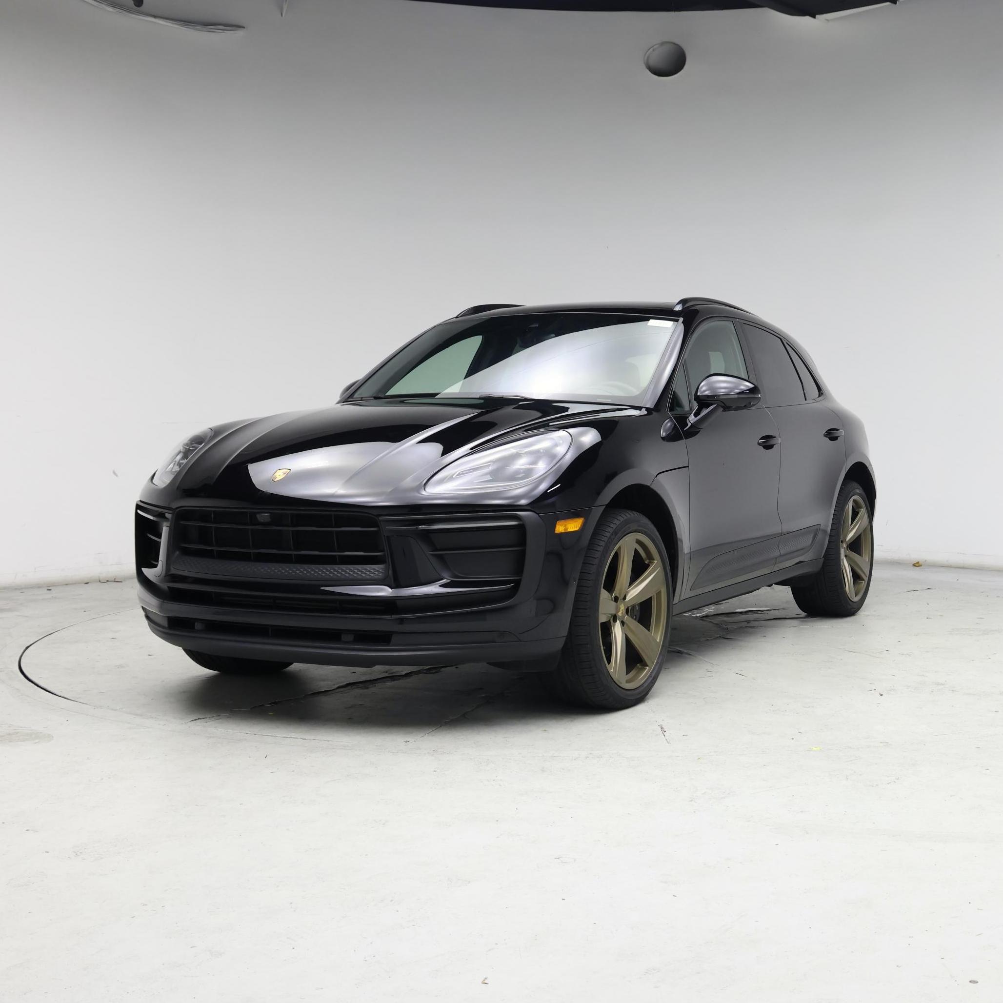 Thumbnail: 2022 Porsche Macan - 4