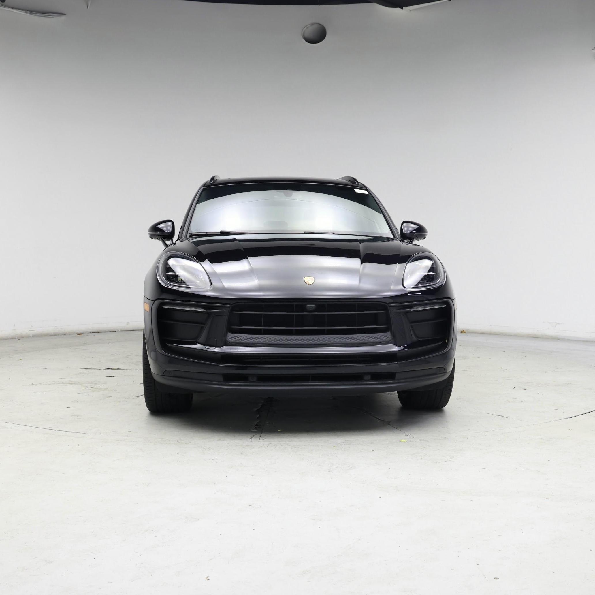 Thumbnail: 2022 Porsche Macan - 5