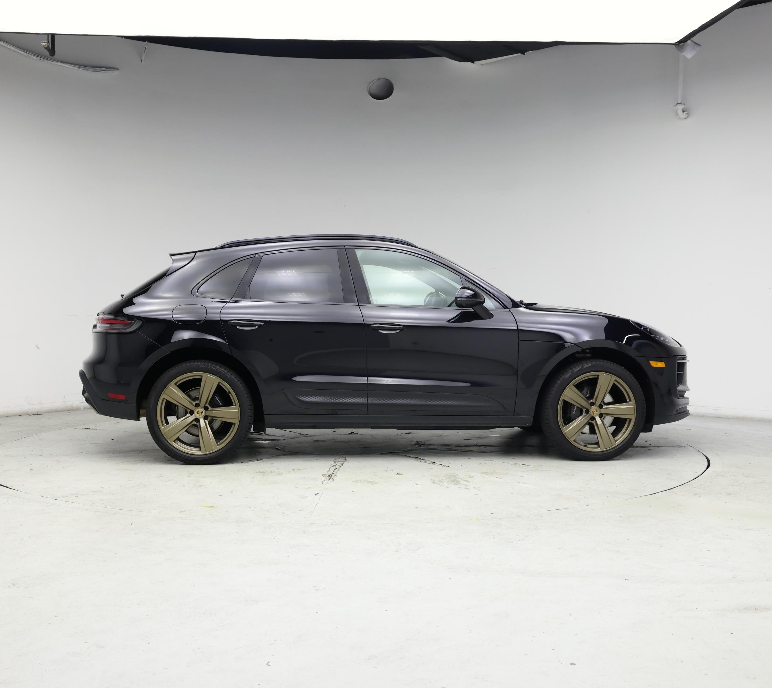 Thumbnail: 2022 Porsche Macan - 7