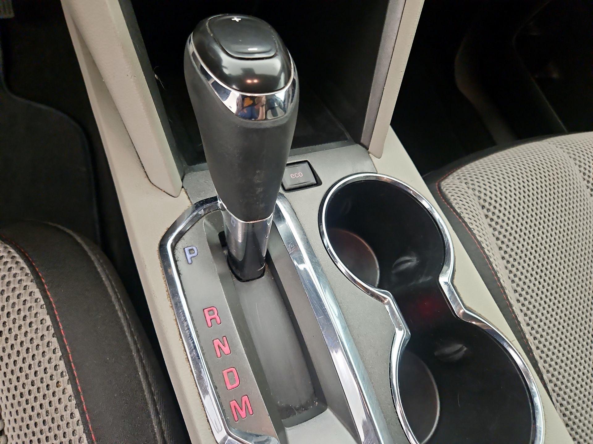 Thumbnail: 2017 GMC Terrain - 16