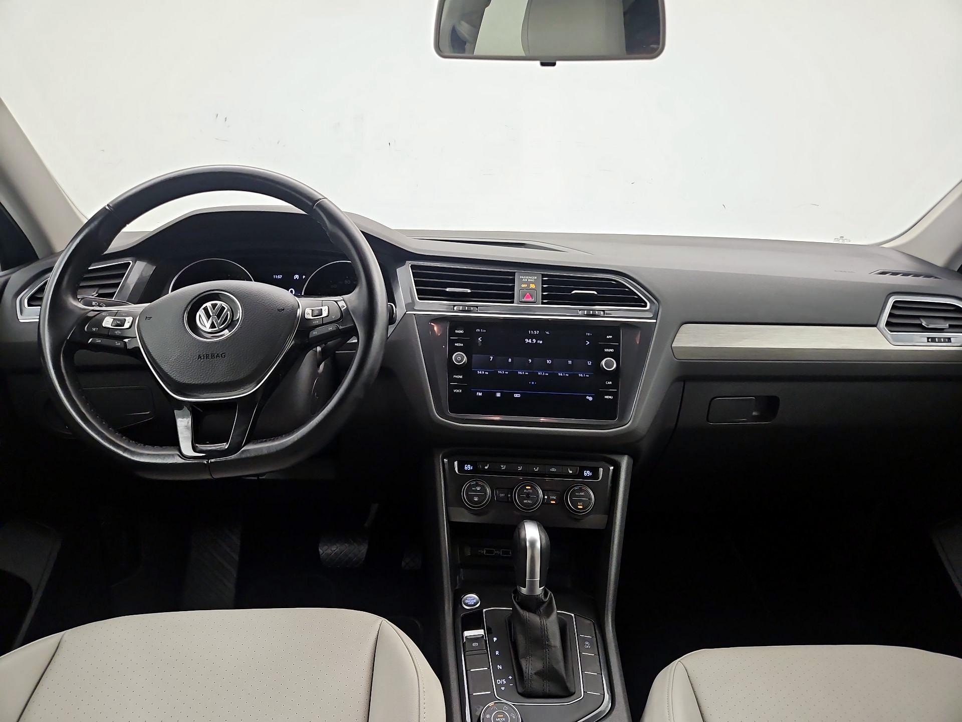 Thumbnail: 2019 Volkswagen Tiguan - 9