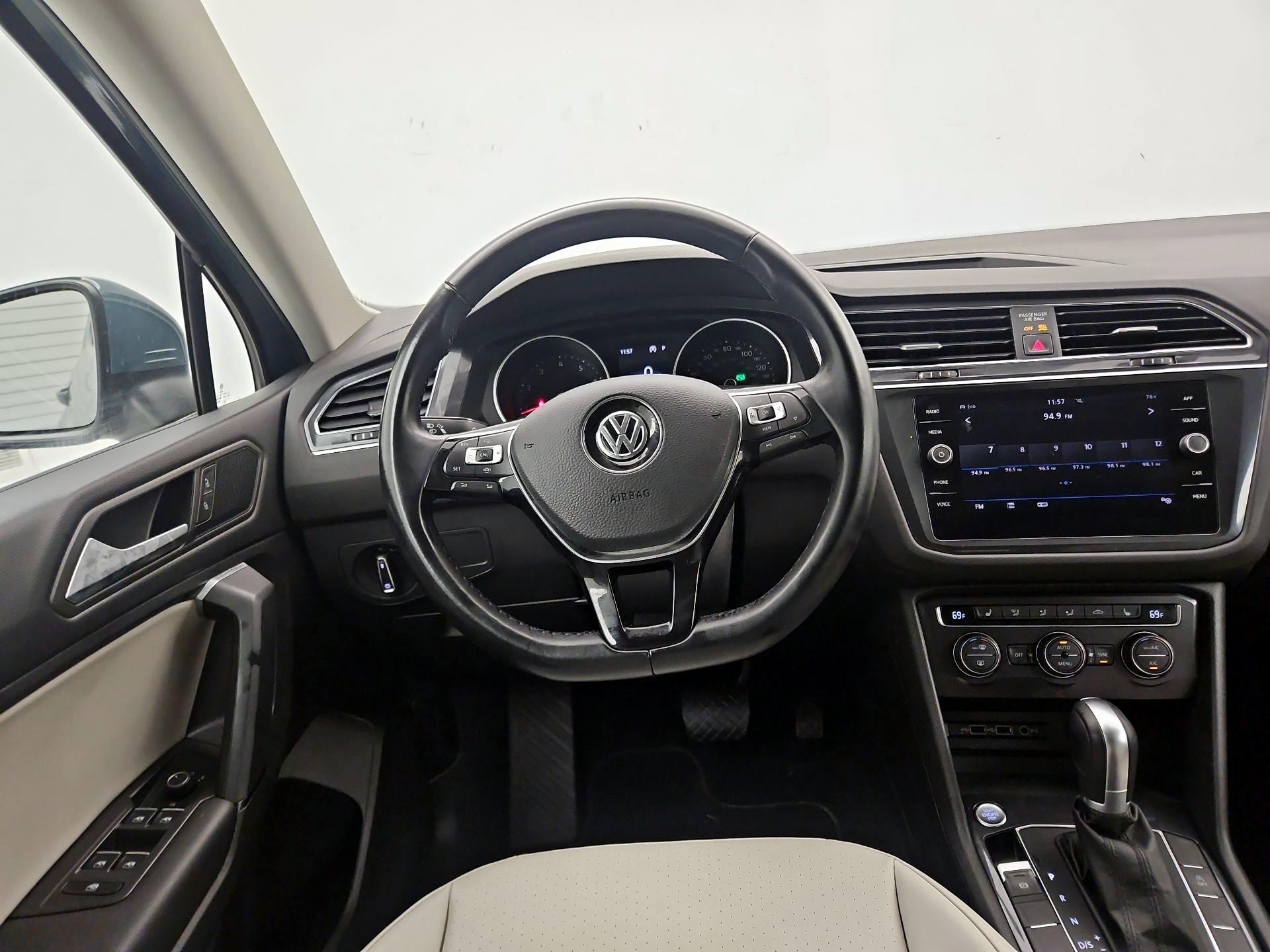 Thumbnail: 2019 Volkswagen Tiguan - 10