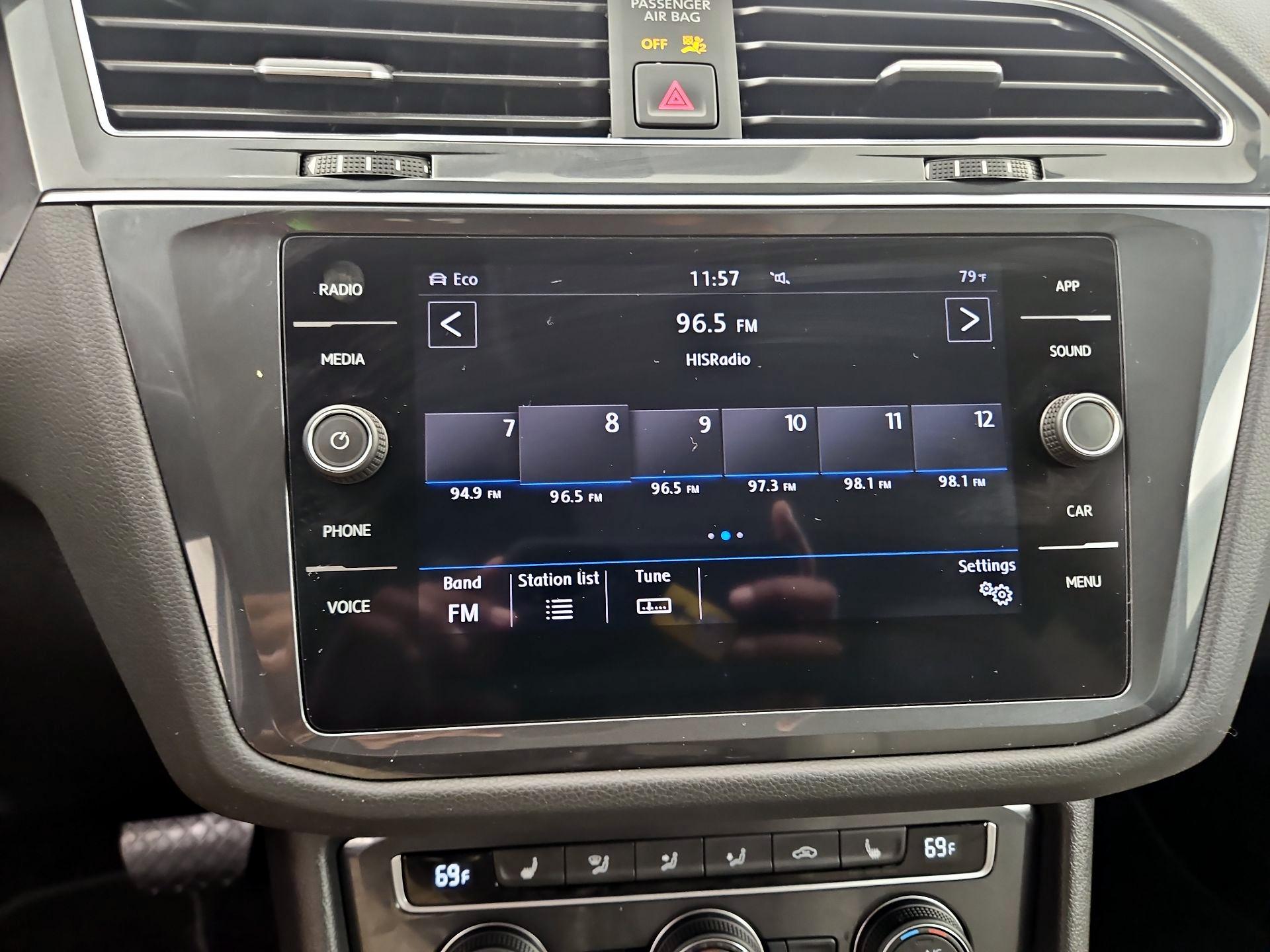 Thumbnail: 2019 Volkswagen Tiguan - 15