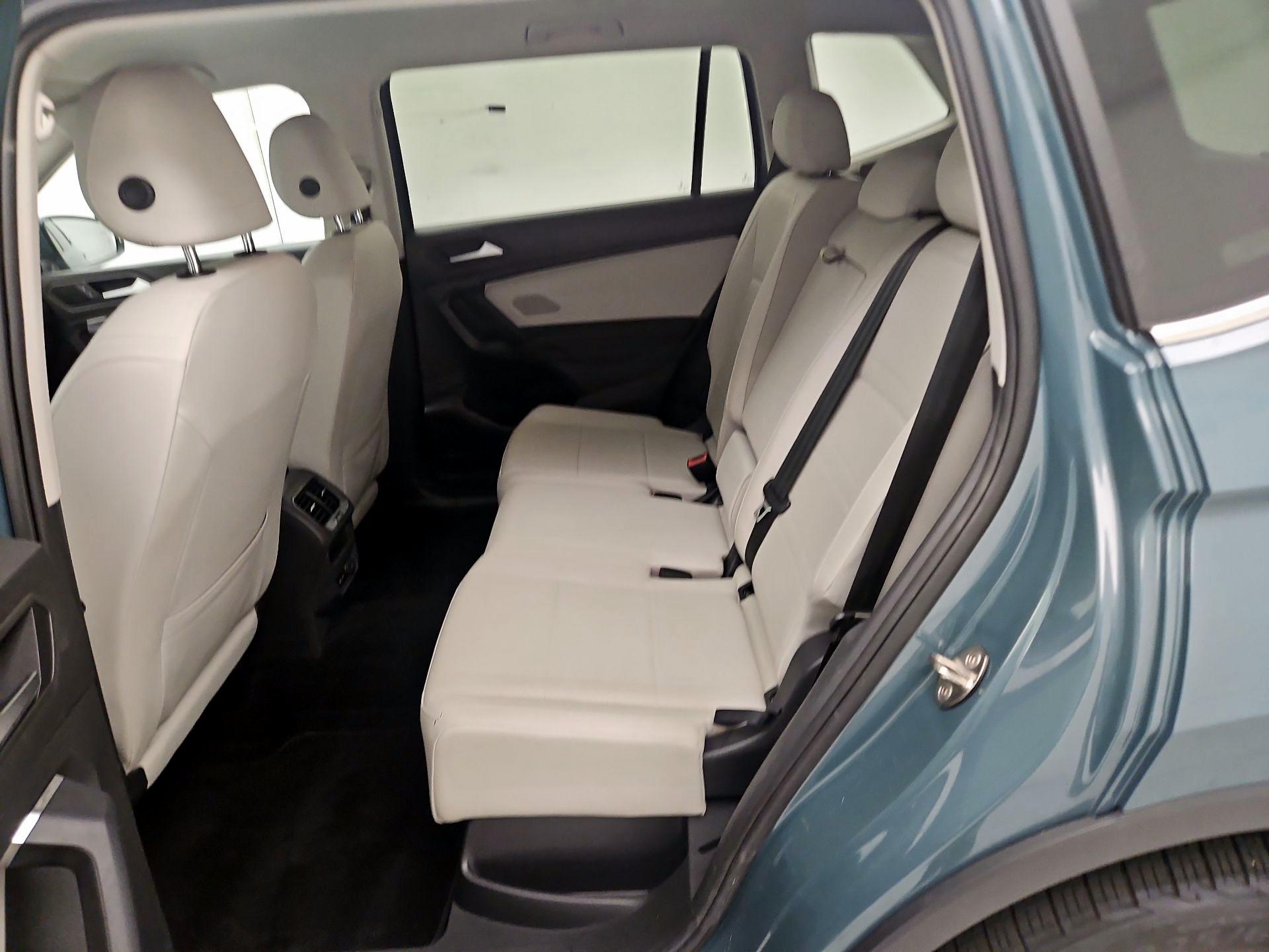 Thumbnail: 2019 Volkswagen Tiguan - 19