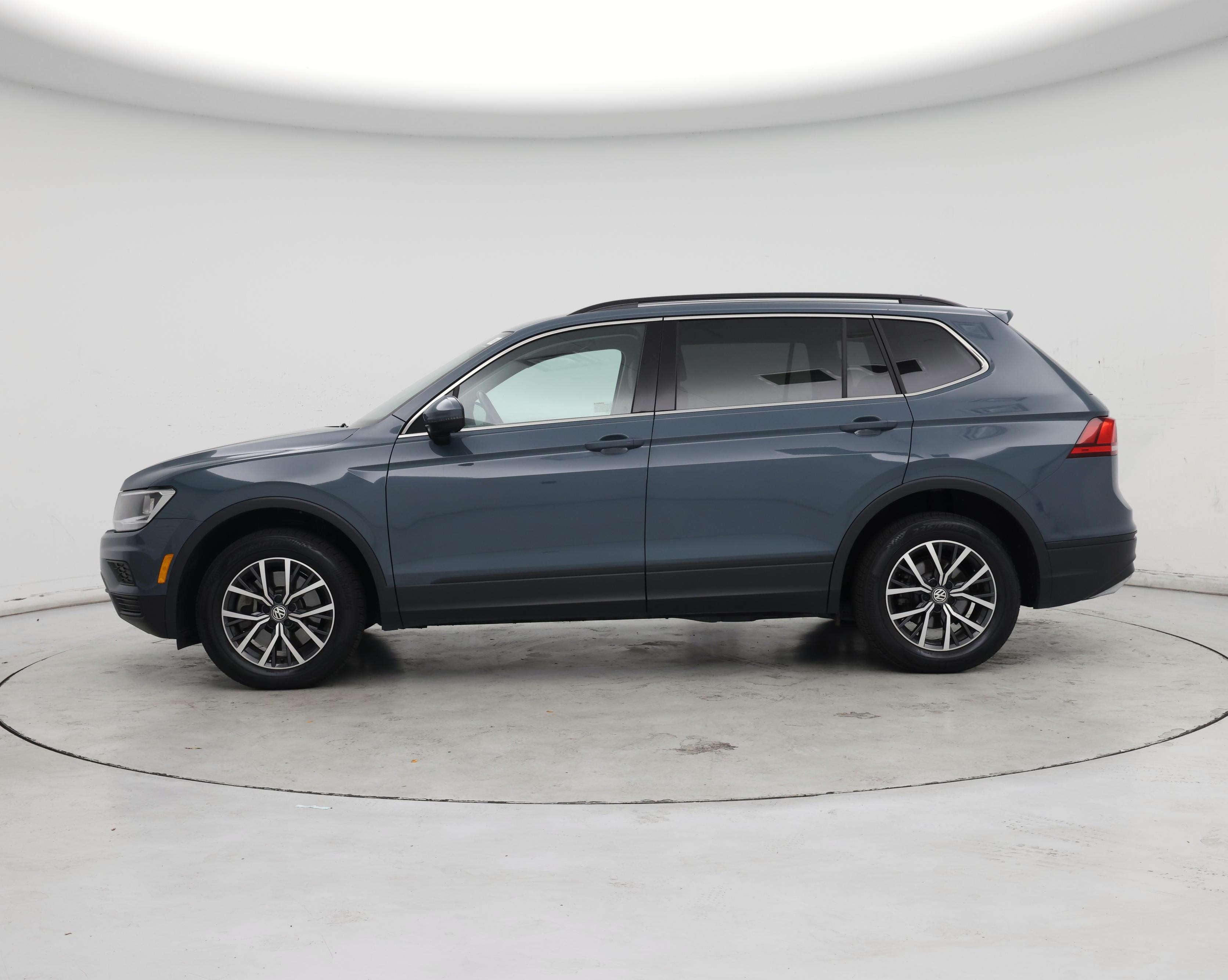 Thumbnail: 2019 Volkswagen Tiguan - 3