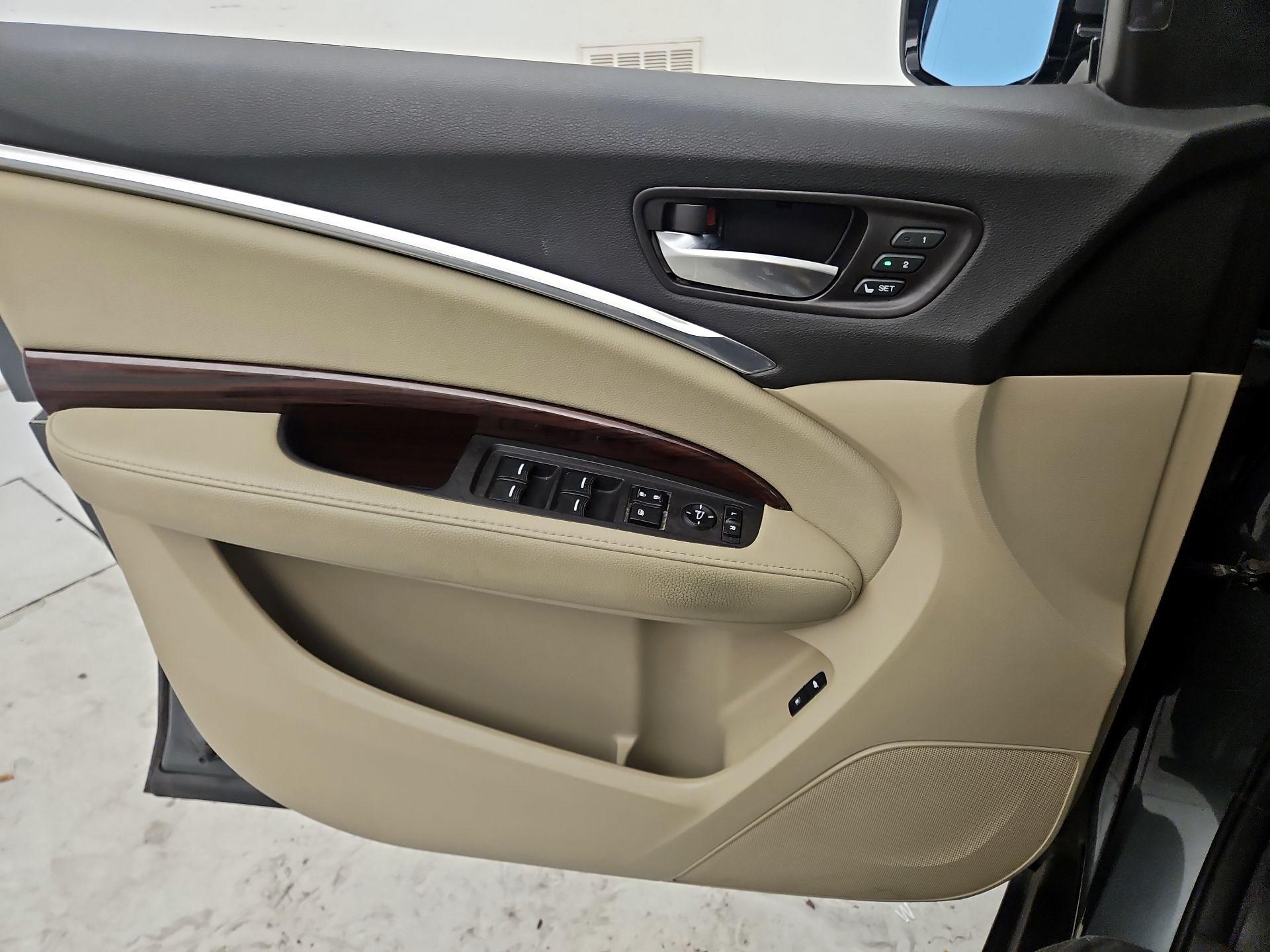 Thumbnail: 2016 Acura MDX - 12