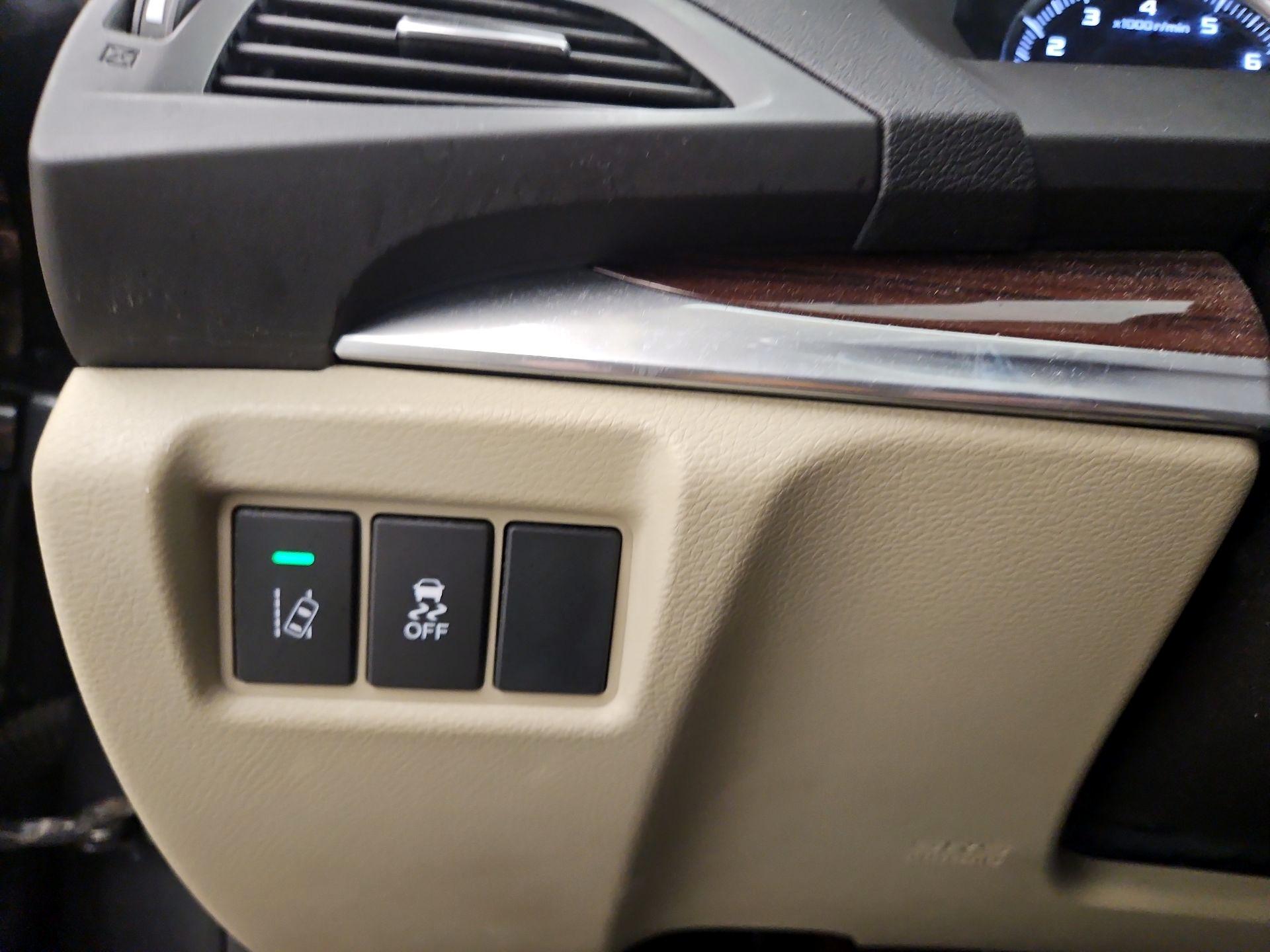 Thumbnail: 2016 Acura MDX - 13