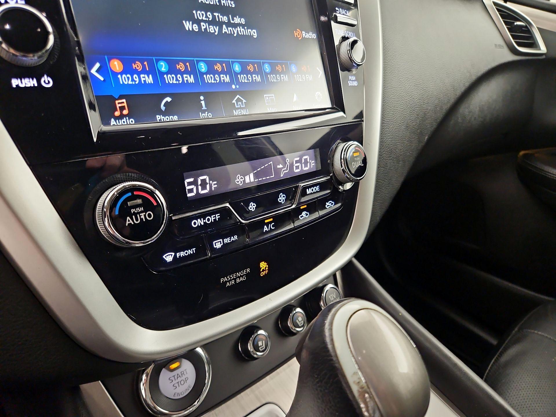 Thumbnail: 2015 Nissan Murano - 16