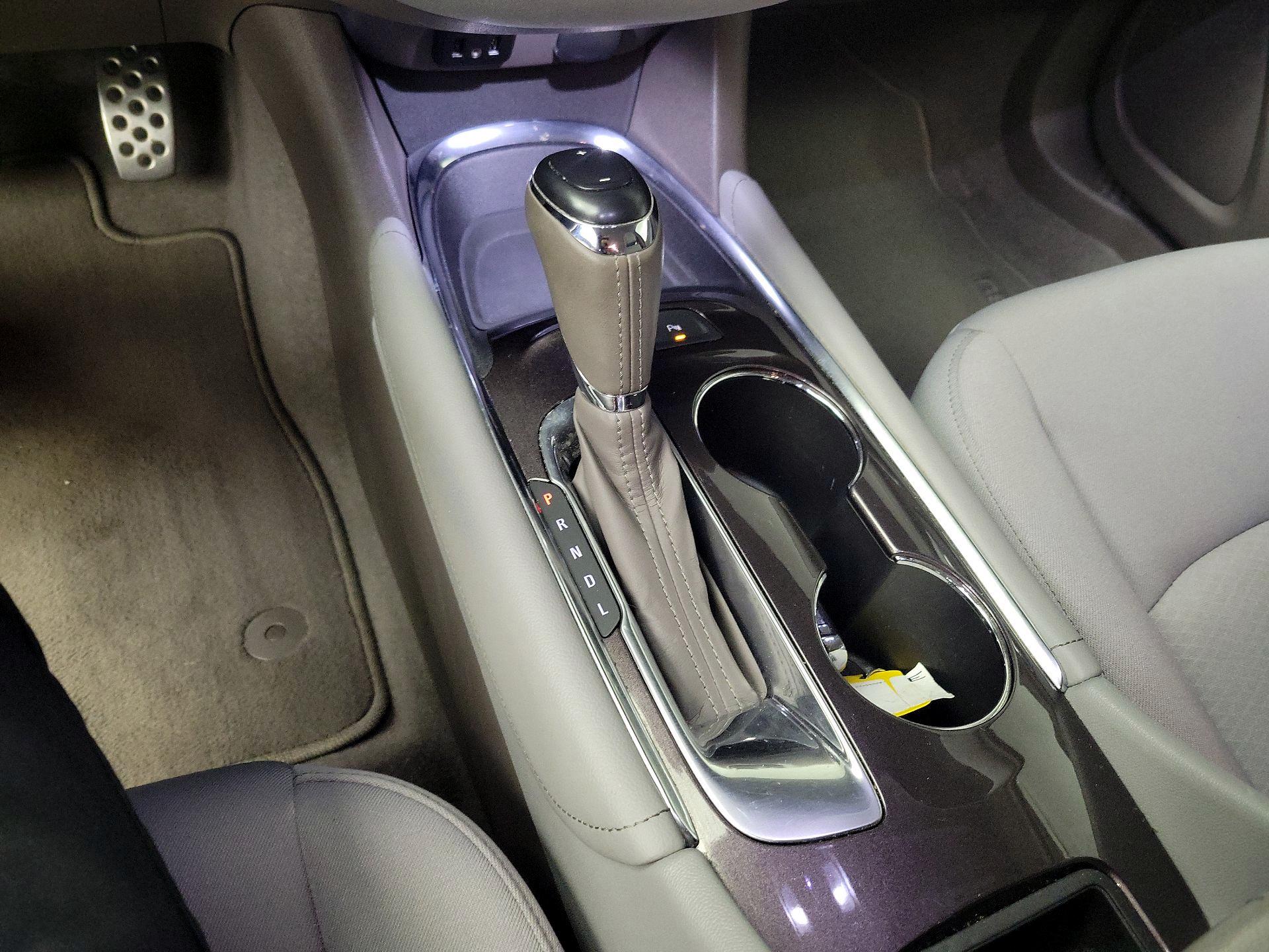 Thumbnail: 2016 Chevrolet Malibu - 17