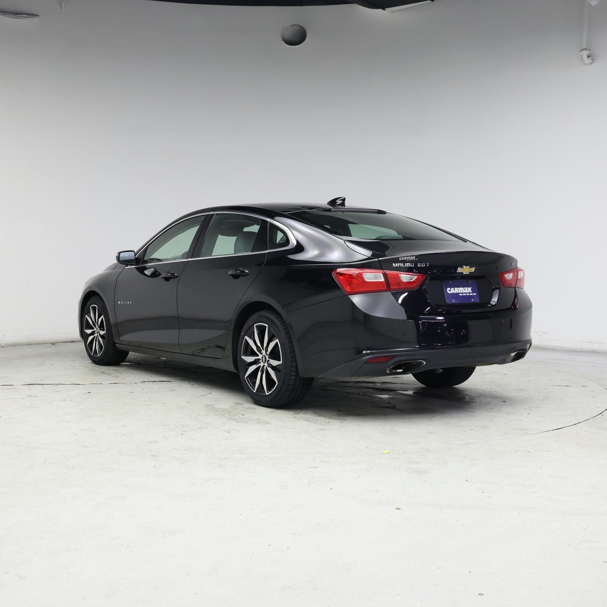 Thumbnail: 2016 Chevrolet Malibu - 2