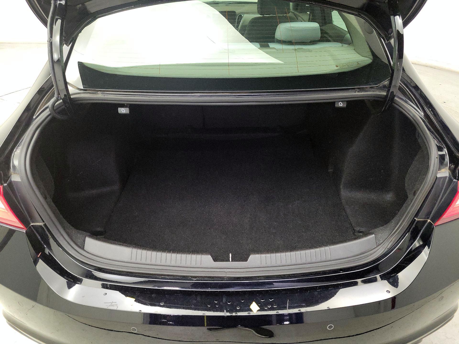 Thumbnail: 2016 Chevrolet Malibu - 20