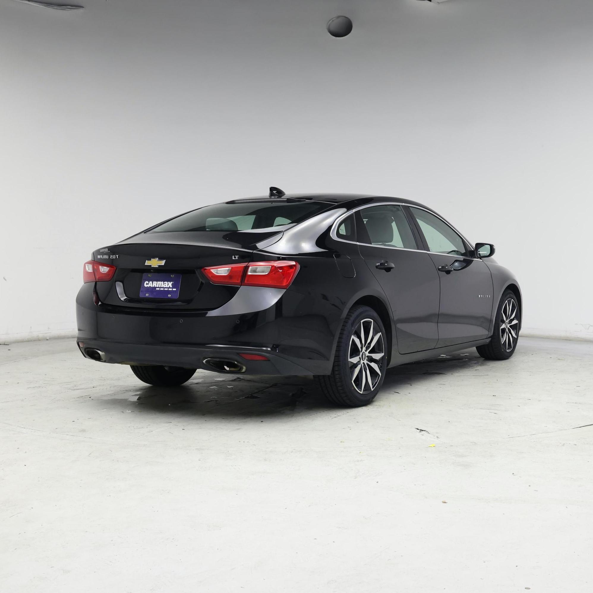 Thumbnail: 2016 Chevrolet Malibu - 8