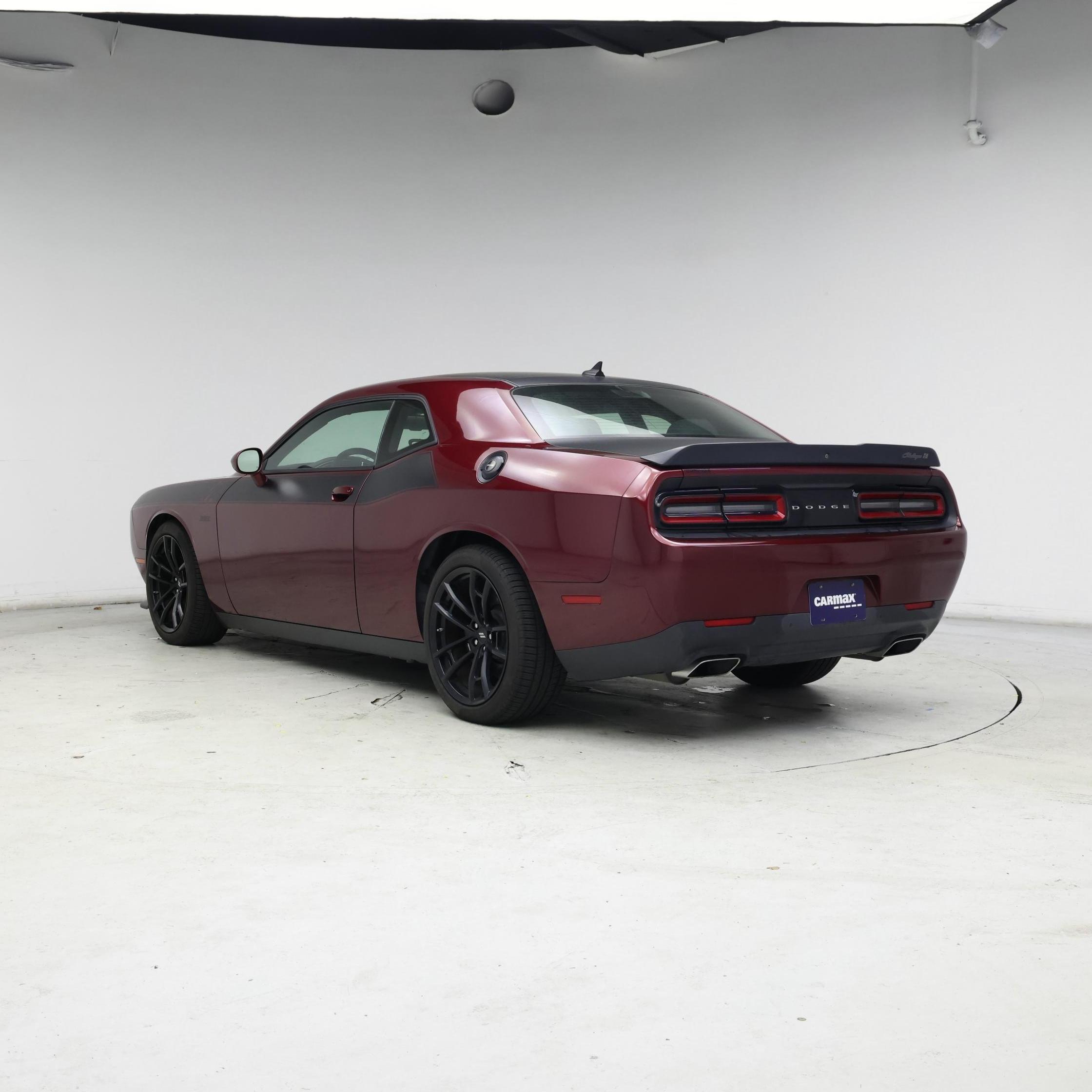 Thumbnail: 2018 Dodge Challenger - 2