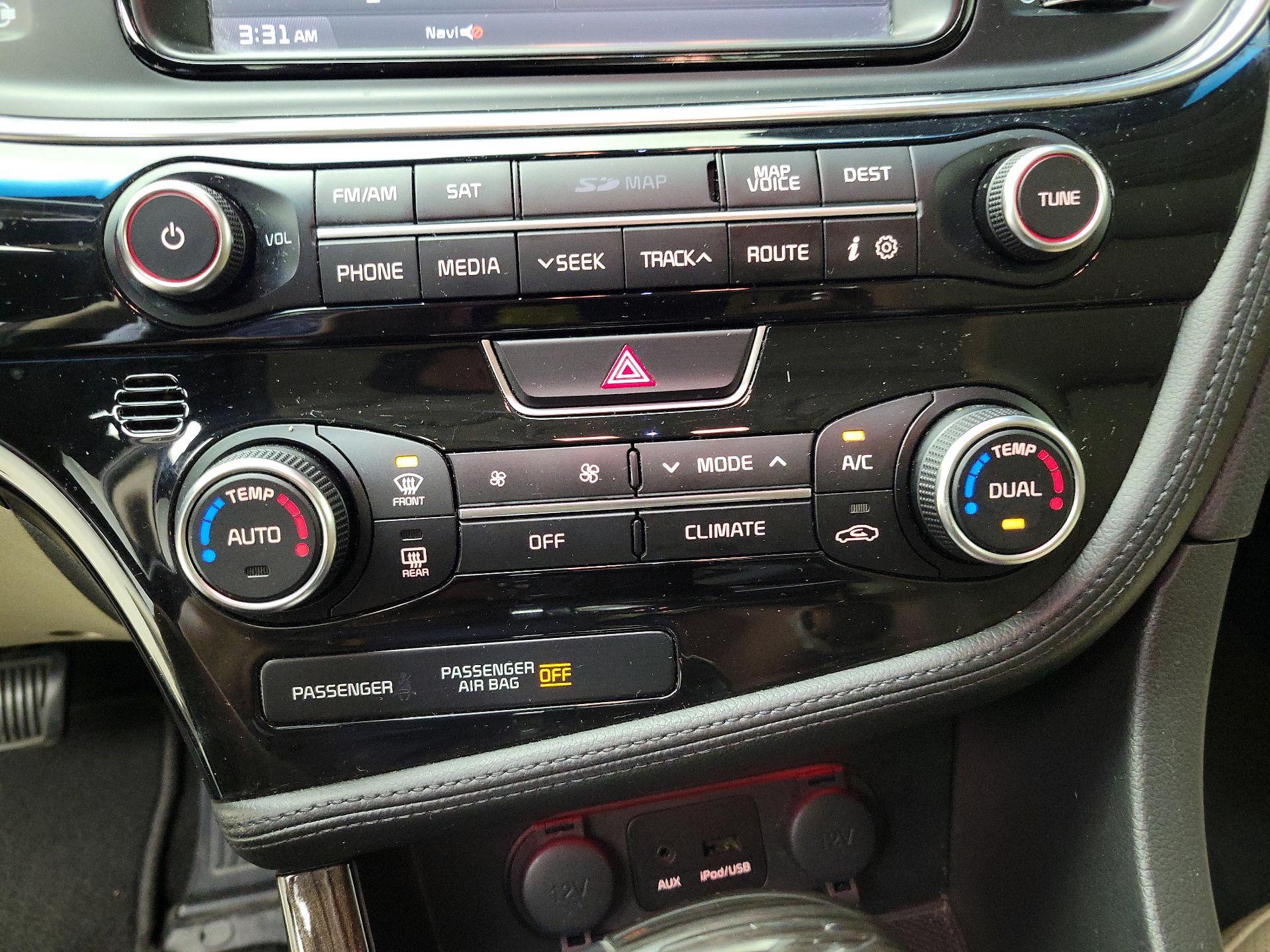 Thumbnail: 2014 Kia Optima - 17