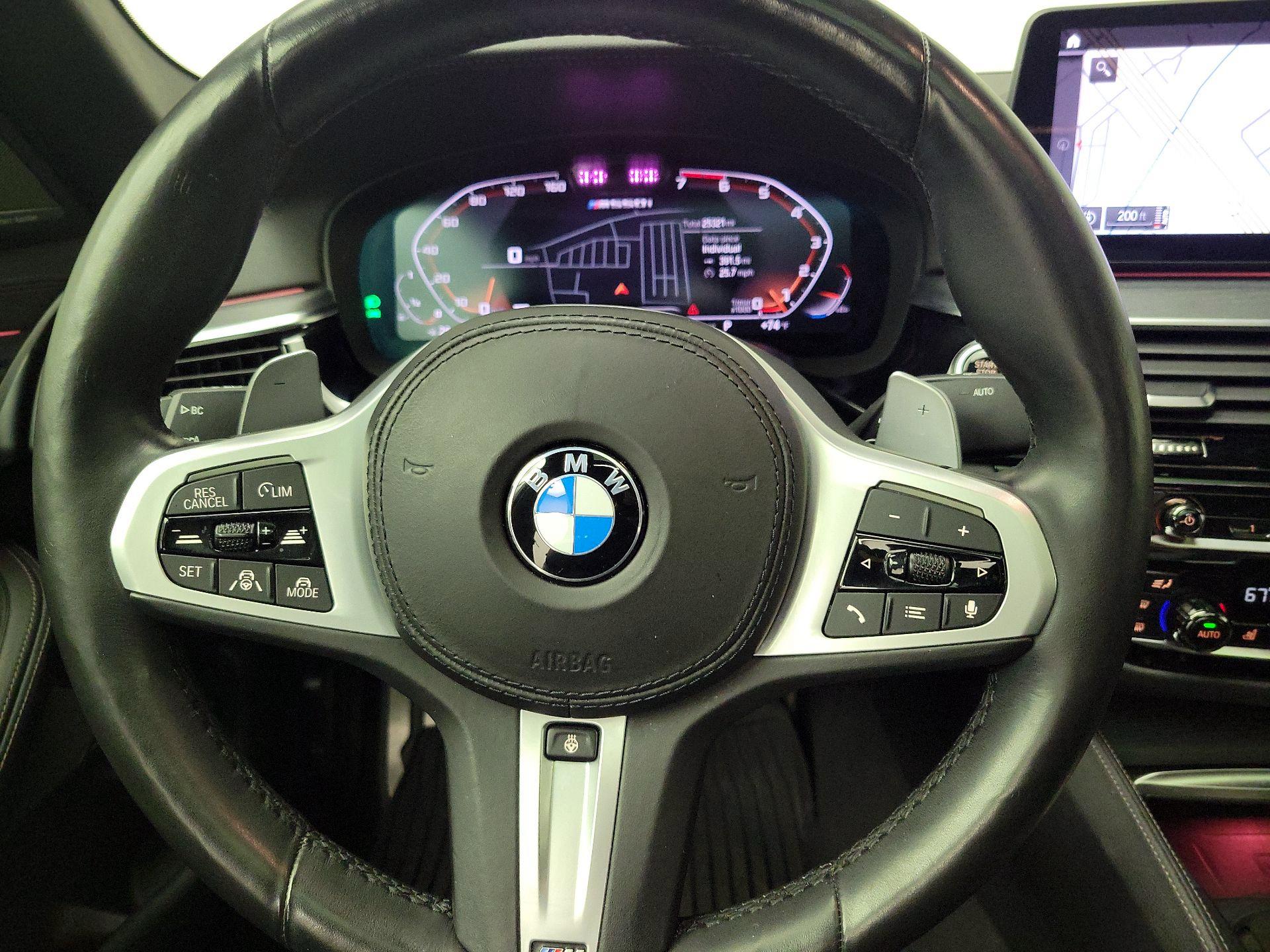 Thumbnail: 2021 BMW 5 Series - 10