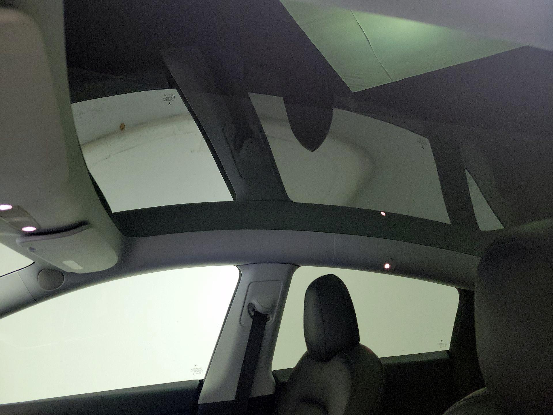 Thumbnail: 2021 Tesla Model Y - 18