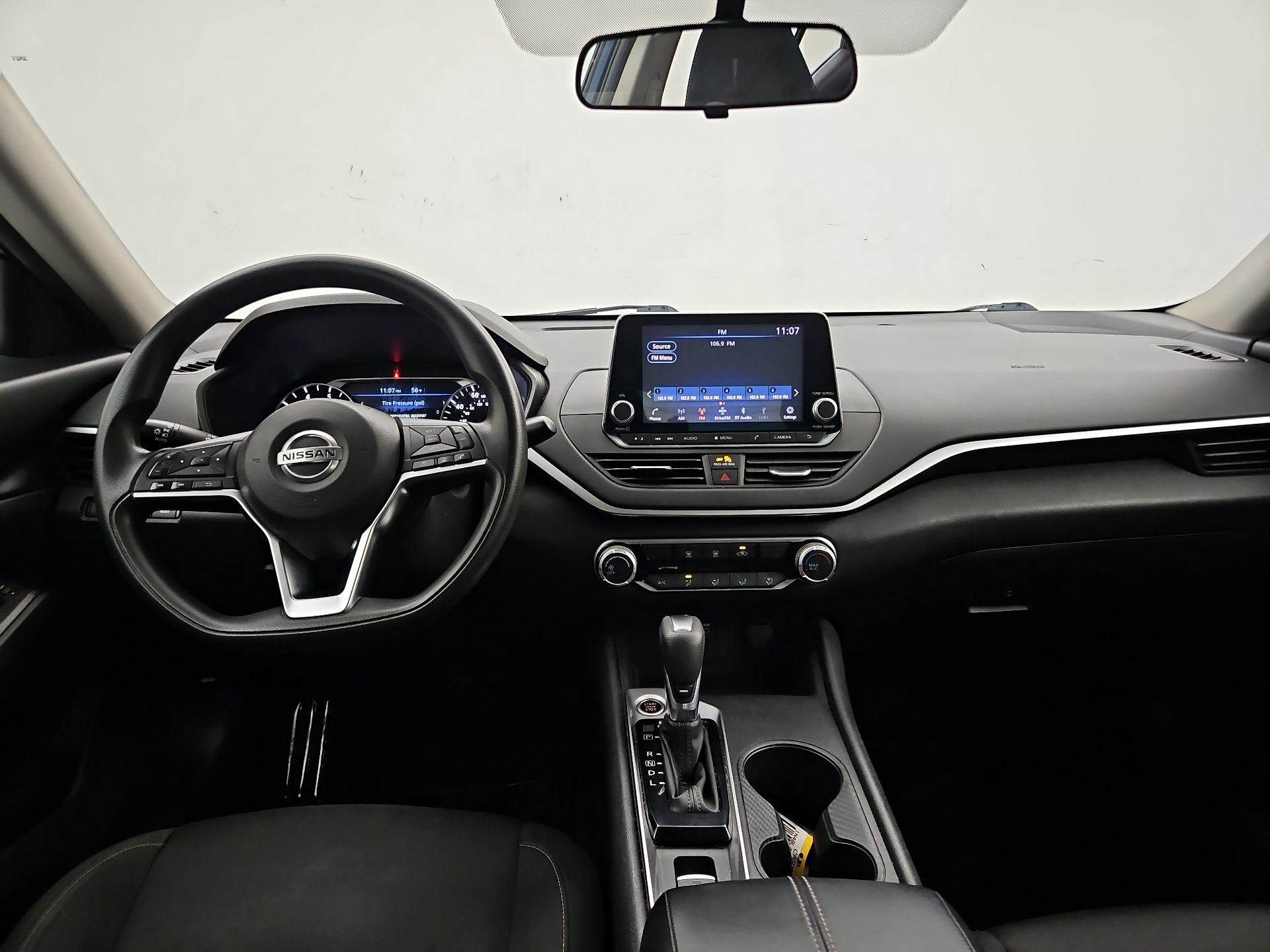 Thumbnail: 2020 Nissan Altima - 9