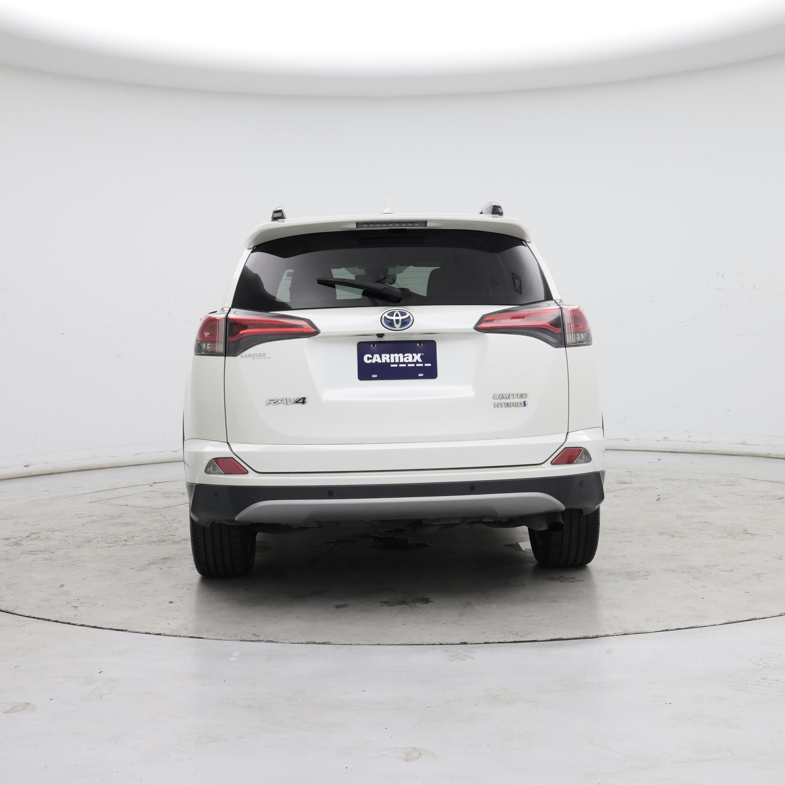 Thumbnail: 2017 Toyota RAV4 - 6