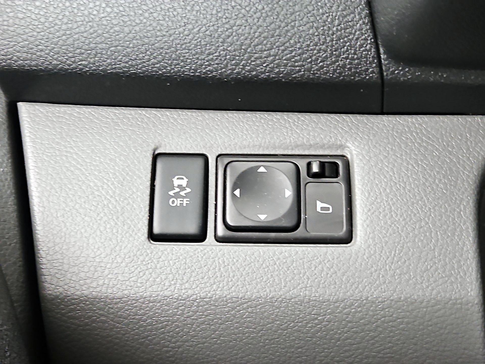 Thumbnail: 2018 Nissan NV200 - 13