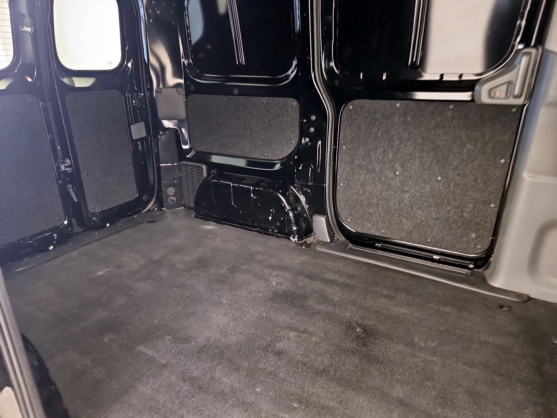 Thumbnail: 2018 Nissan NV200 - 20