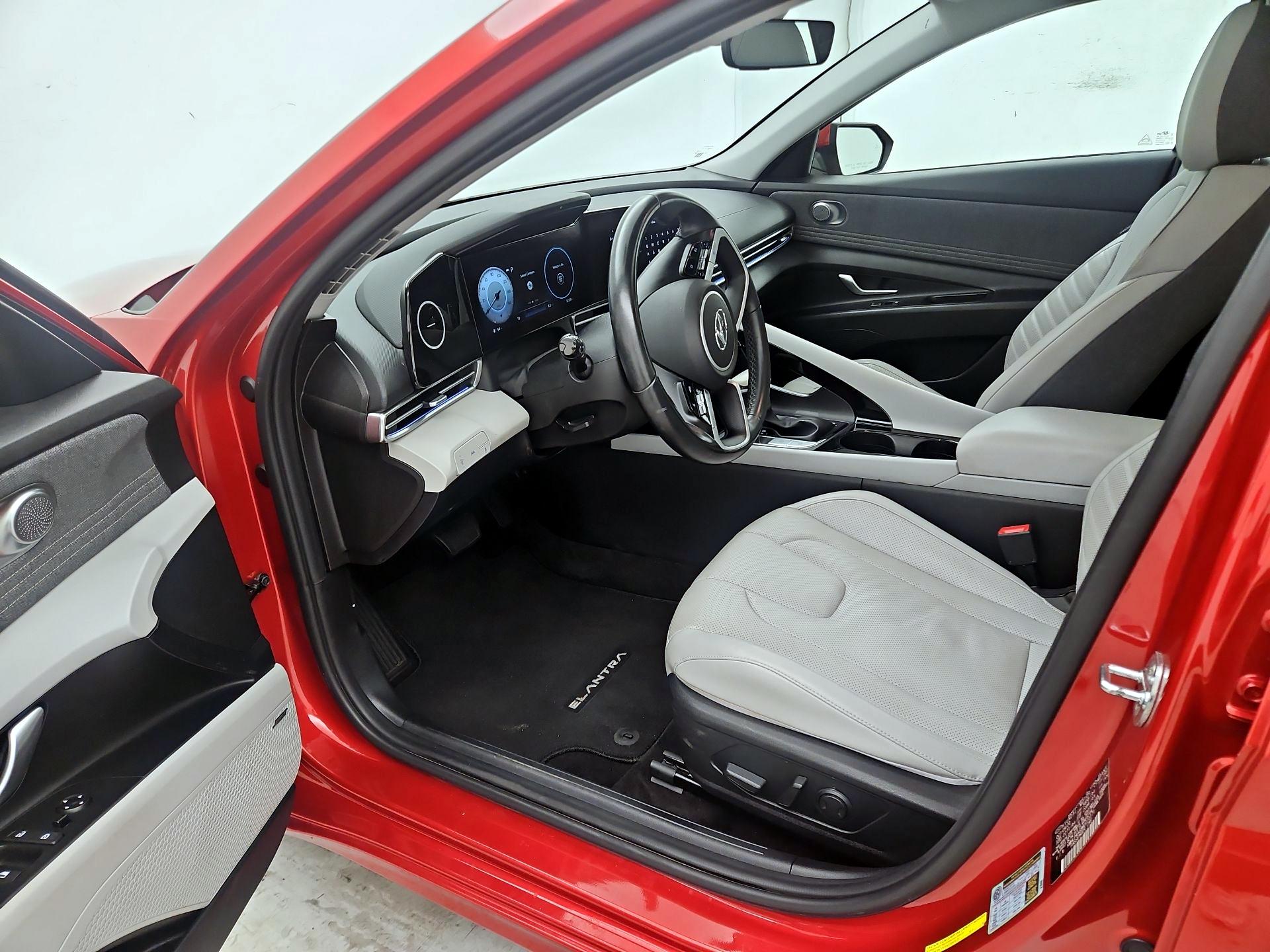 Thumbnail: 2021 Hyundai Elantra - 11
