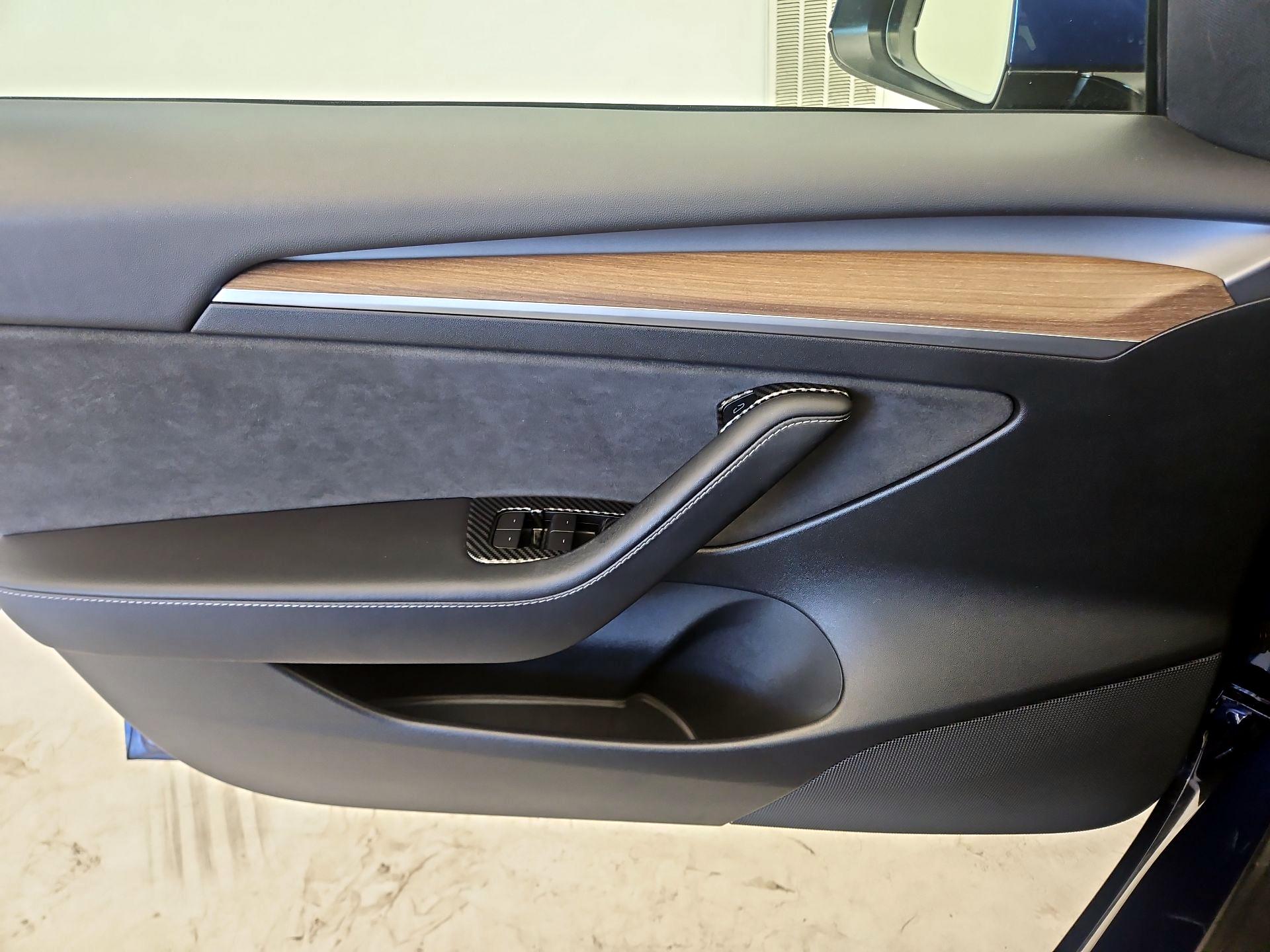 Thumbnail: 2022 Tesla Model 3 - 12