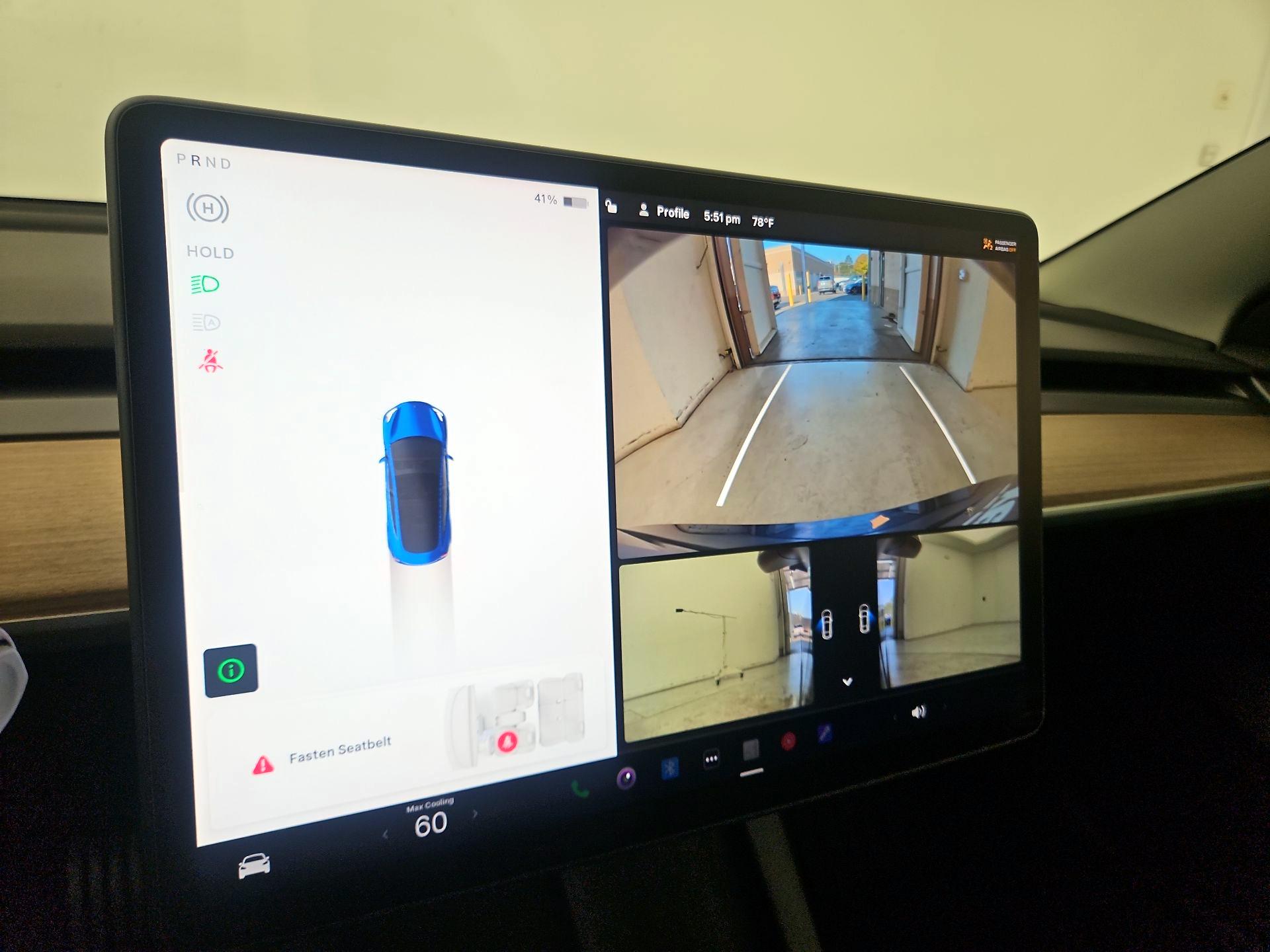 Thumbnail: 2022 Tesla Model 3 - 14