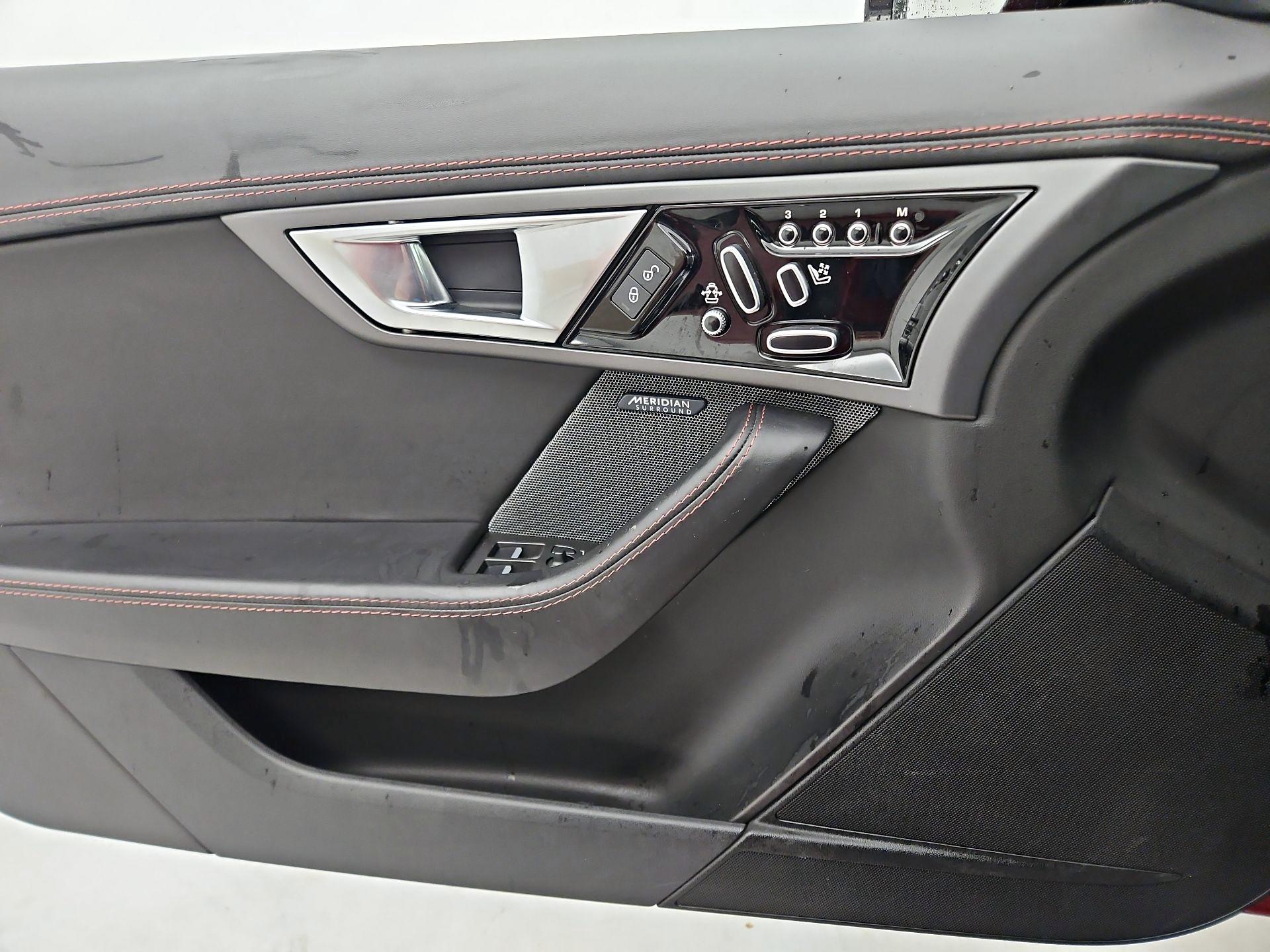 Thumbnail: 2017 Jaguar F-Type - 12