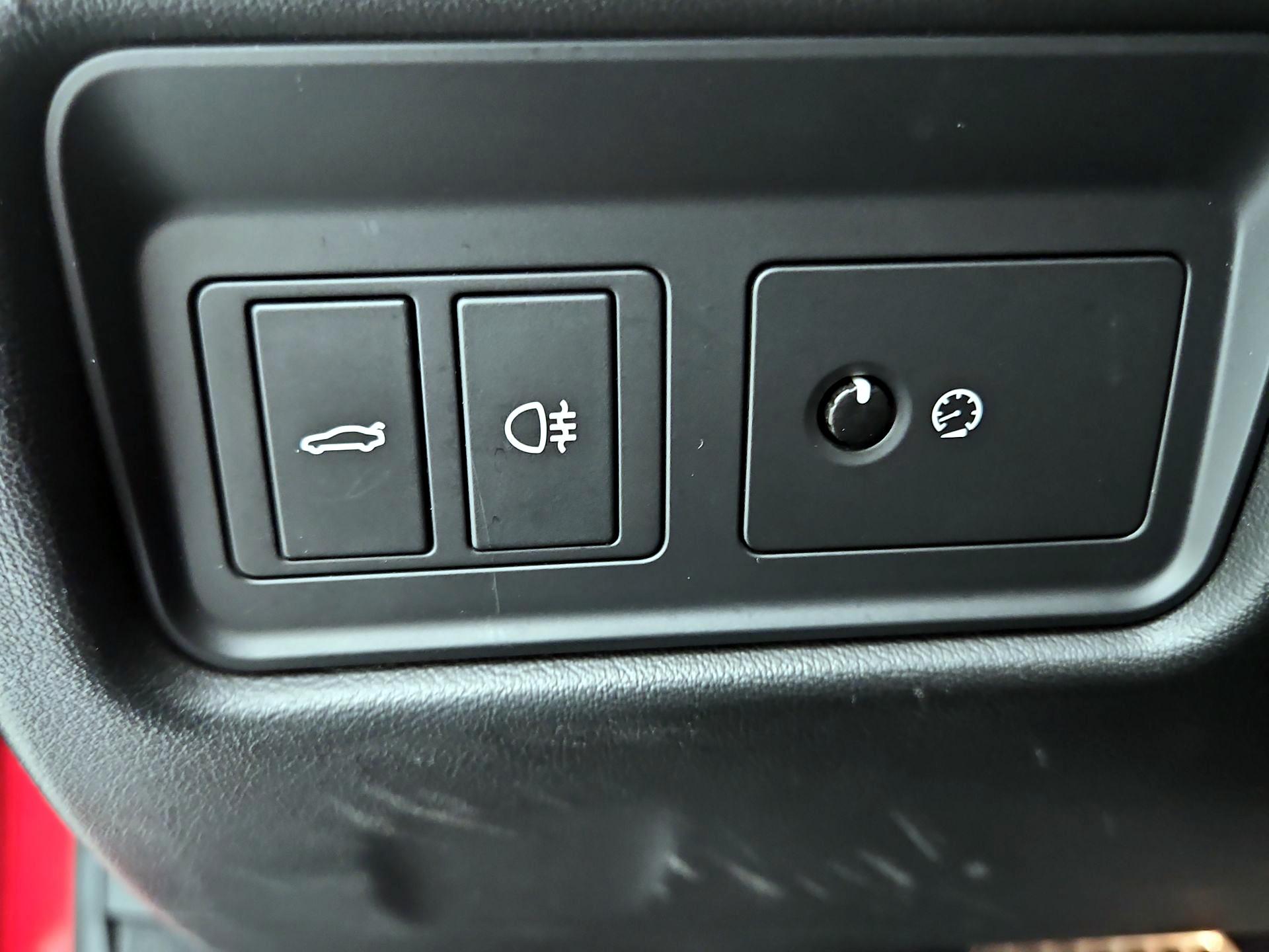 Thumbnail: 2017 Jaguar F-Type - 13