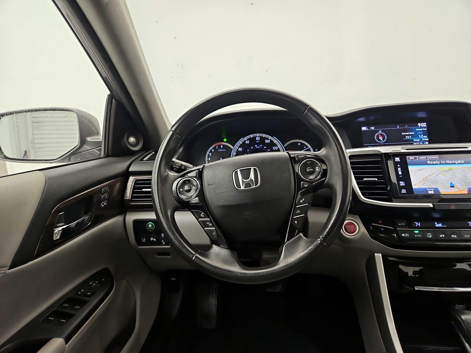 Thumbnail: 2016 Honda Accord - 10