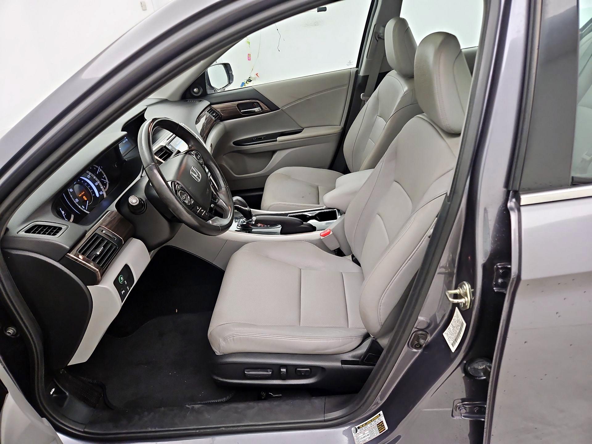 Thumbnail: 2016 Honda Accord - 11