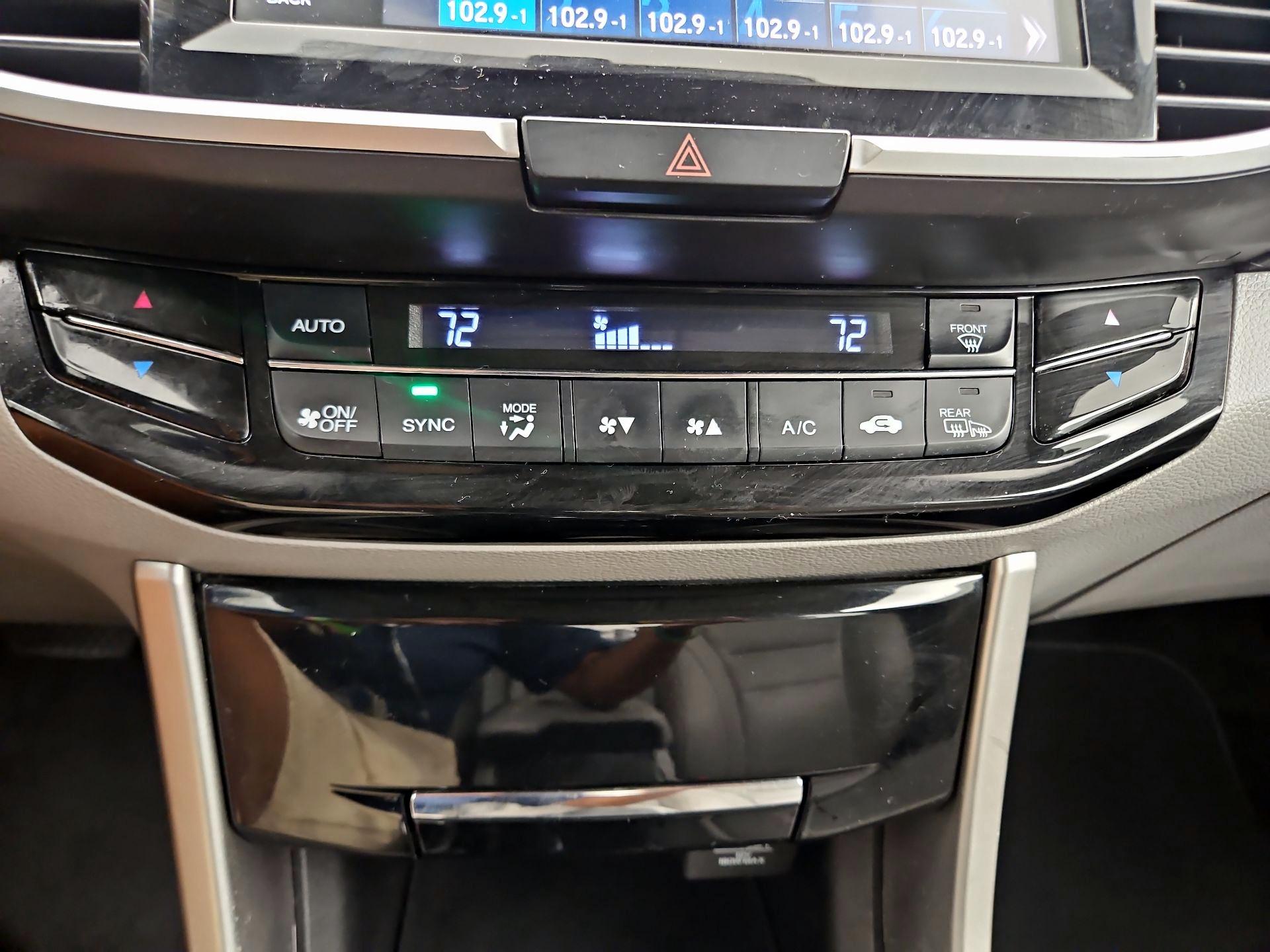 Thumbnail: 2016 Honda Accord - 17