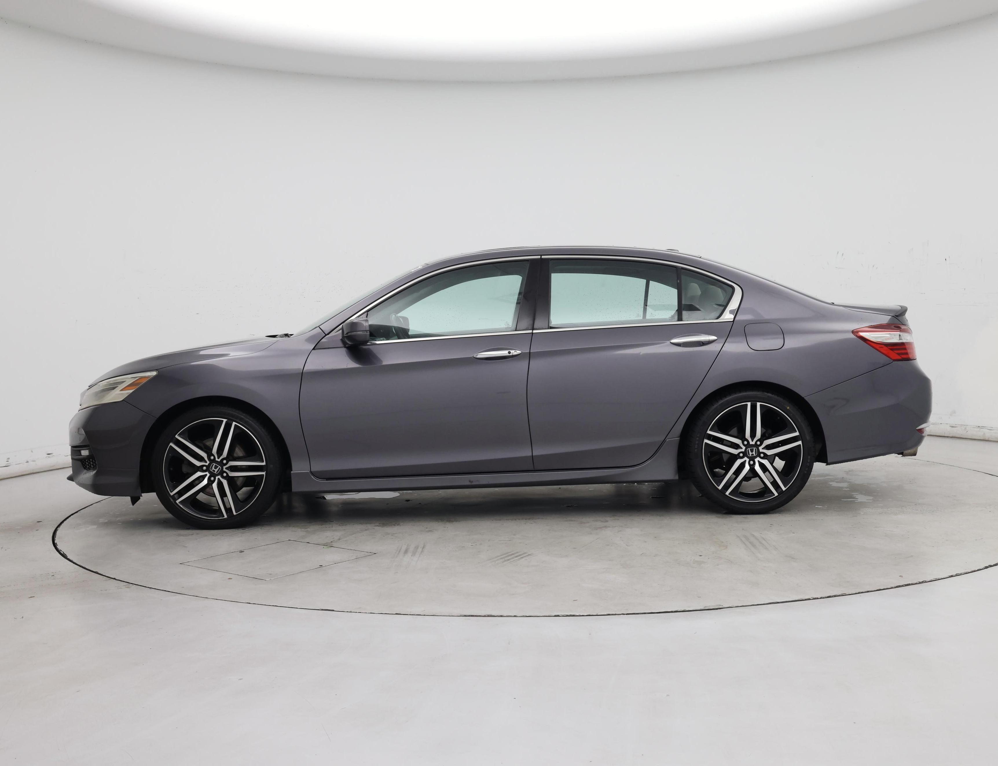 Thumbnail: 2016 Honda Accord - 3