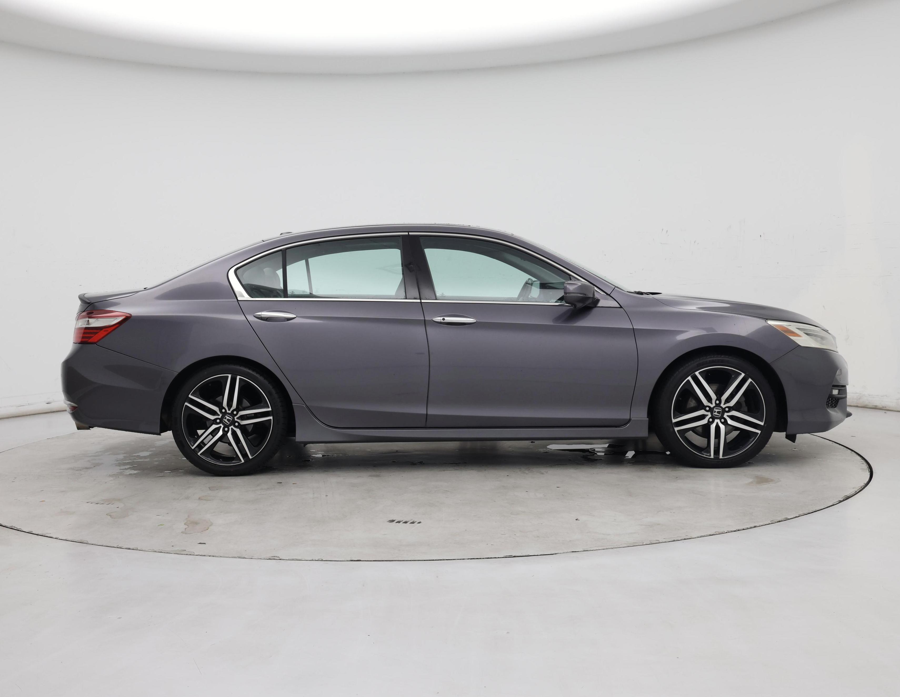 Thumbnail: 2016 Honda Accord - 7