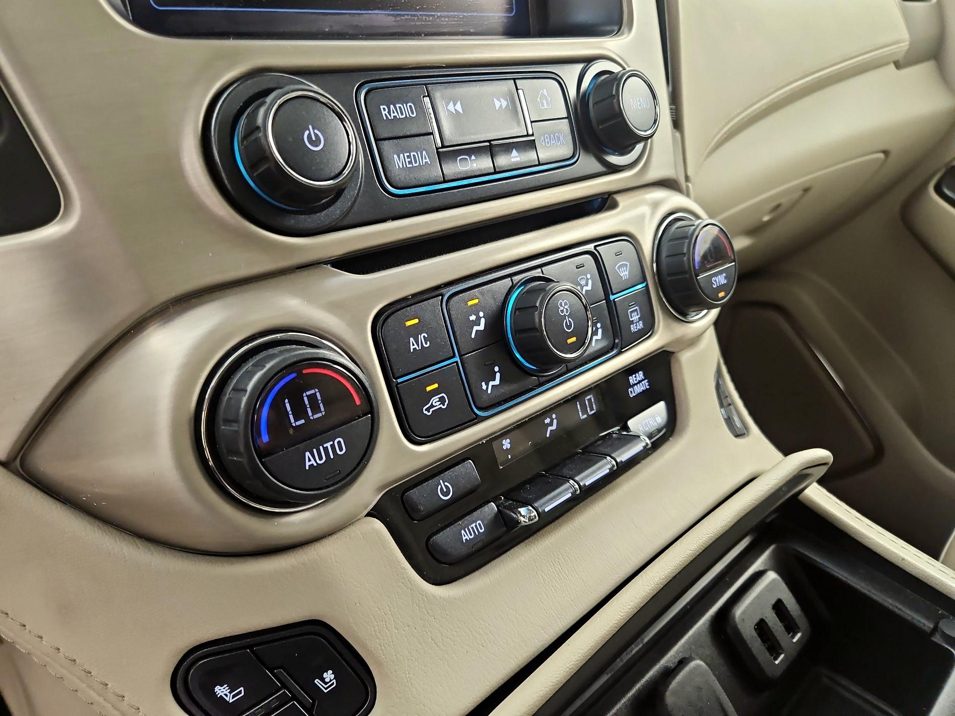 Thumbnail: 2020 GMC Yukon XL - 16