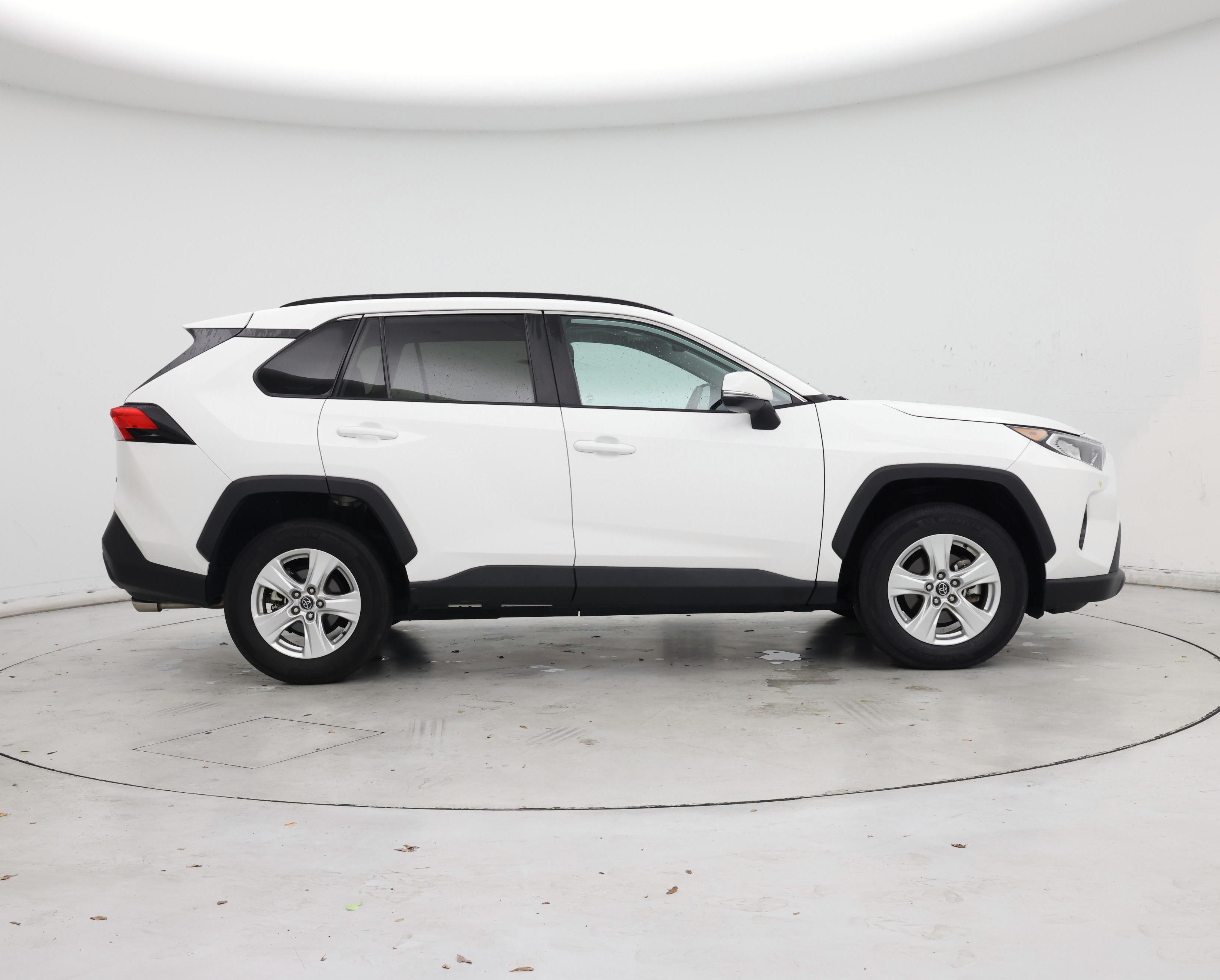 Thumbnail: 2020 Toyota RAV4 - 7