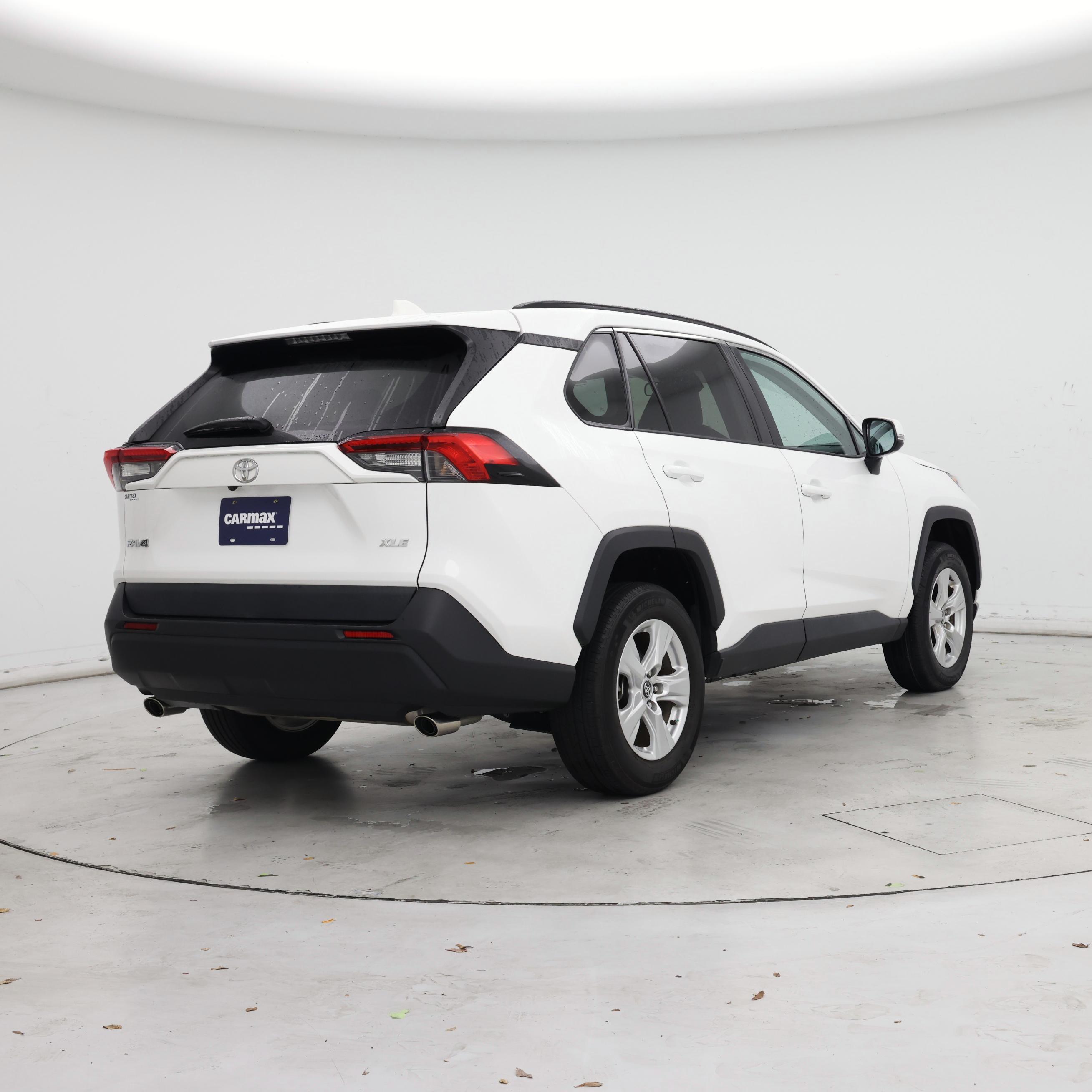 Thumbnail: 2020 Toyota RAV4 - 8