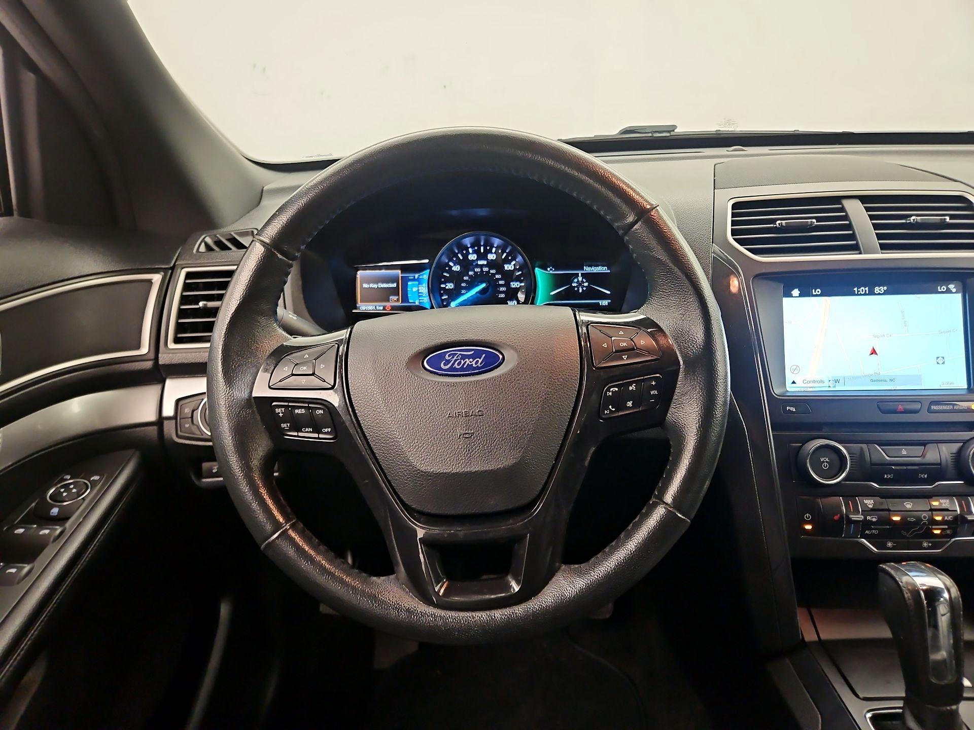 Thumbnail: 2017 Ford Explorer - 10
