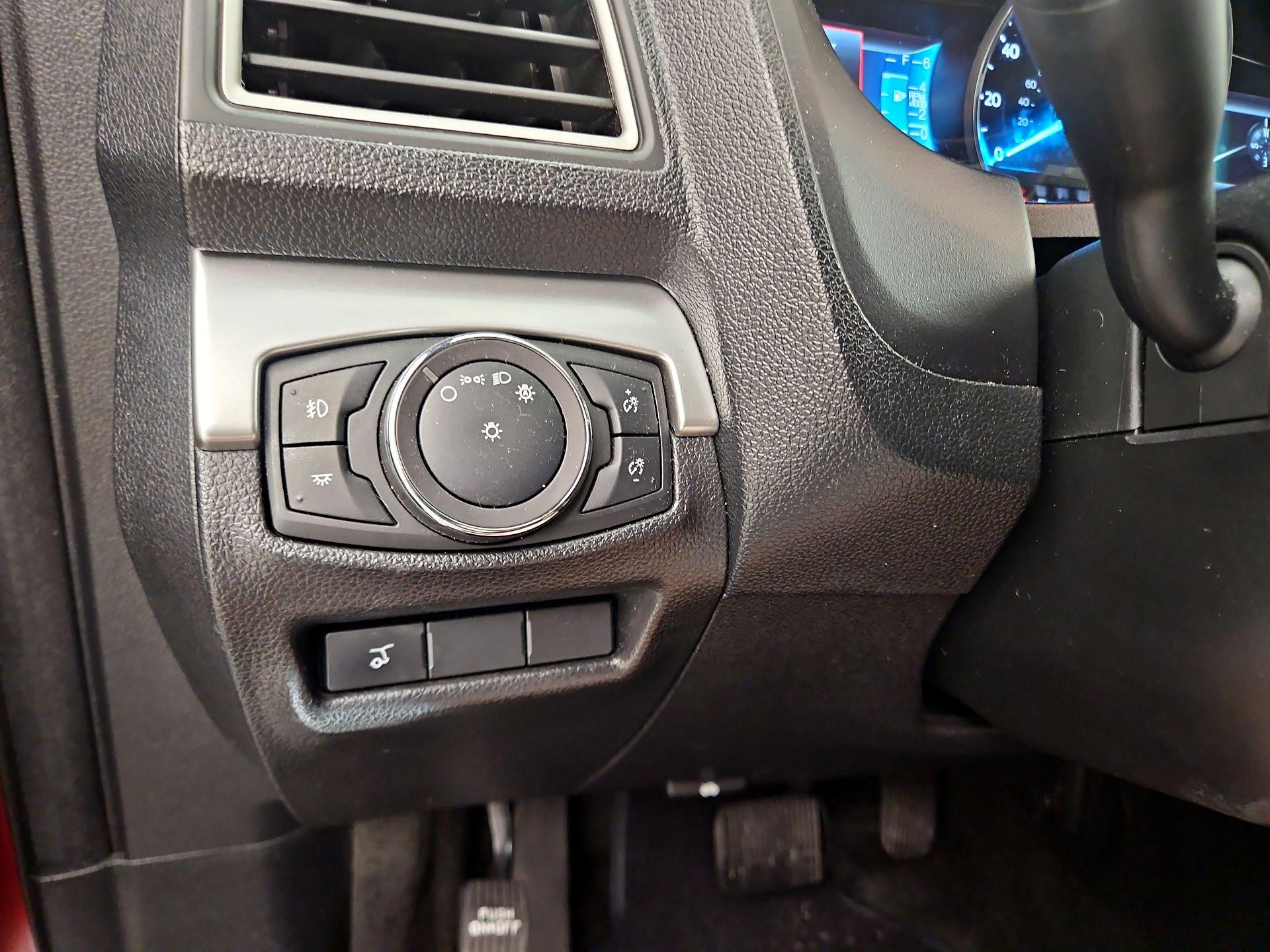 Thumbnail: 2017 Ford Explorer - 13