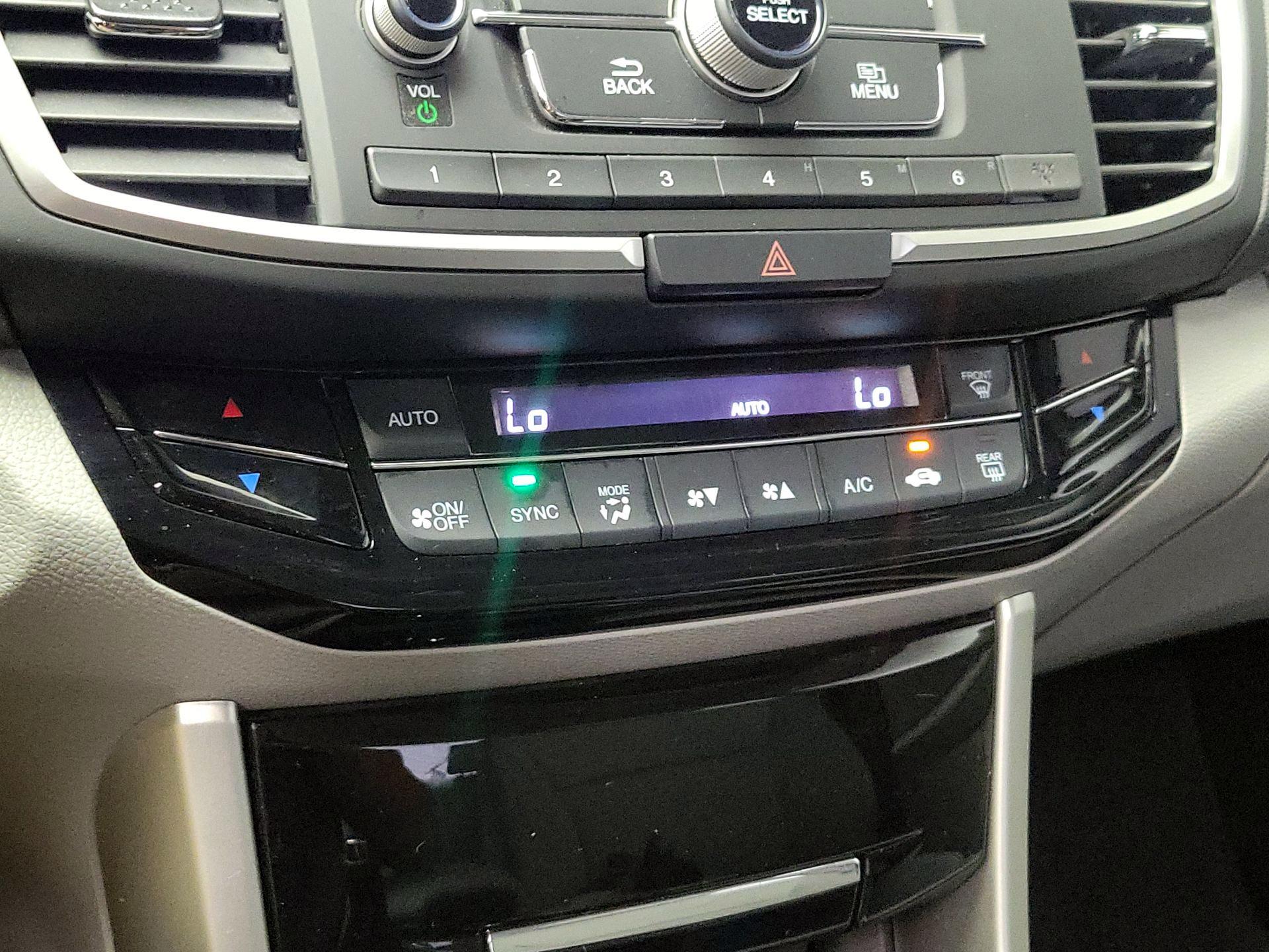 Thumbnail: 2016 Honda Accord - 16