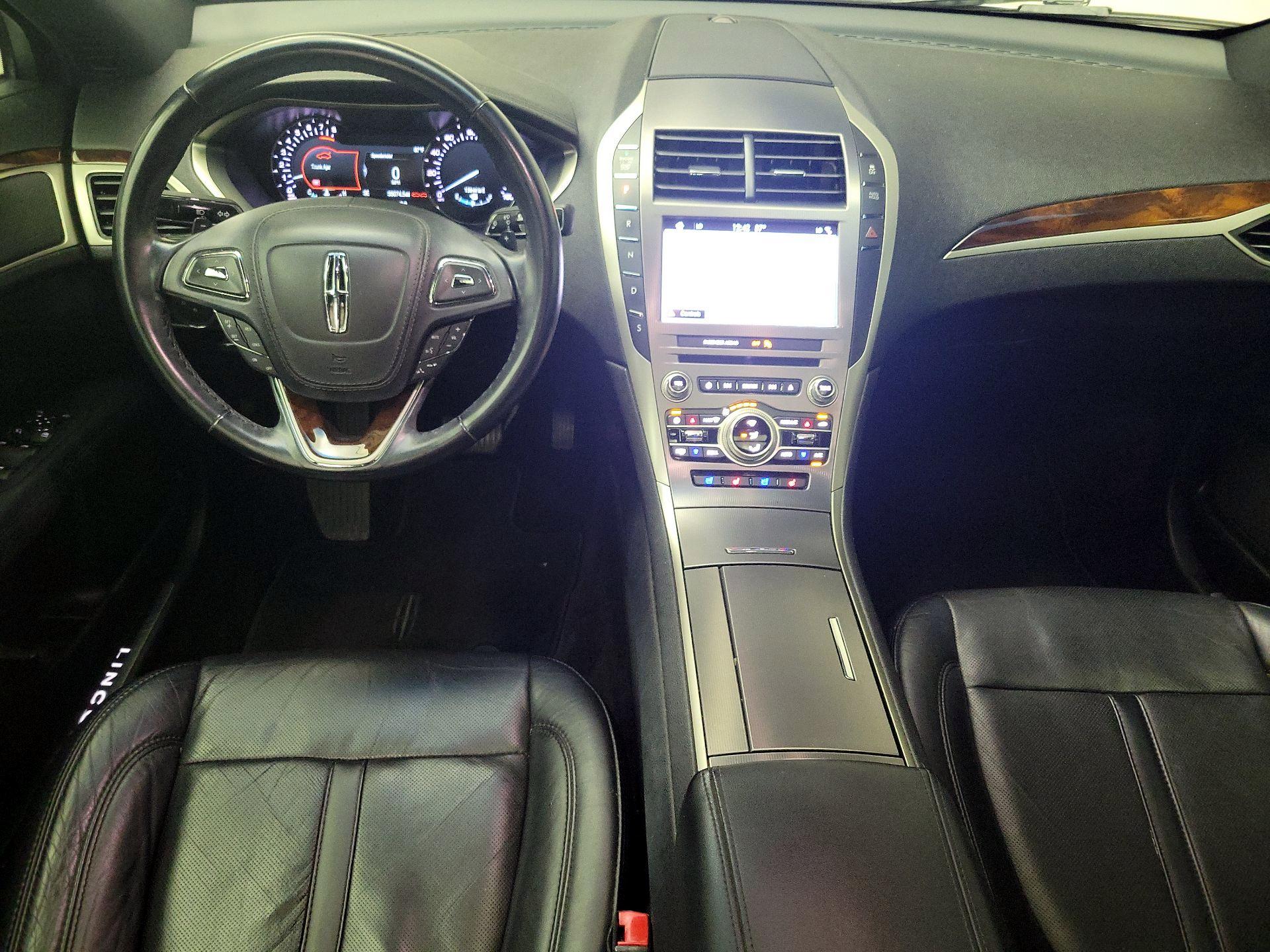 Thumbnail: 2017 Lincoln MKZ - 9
