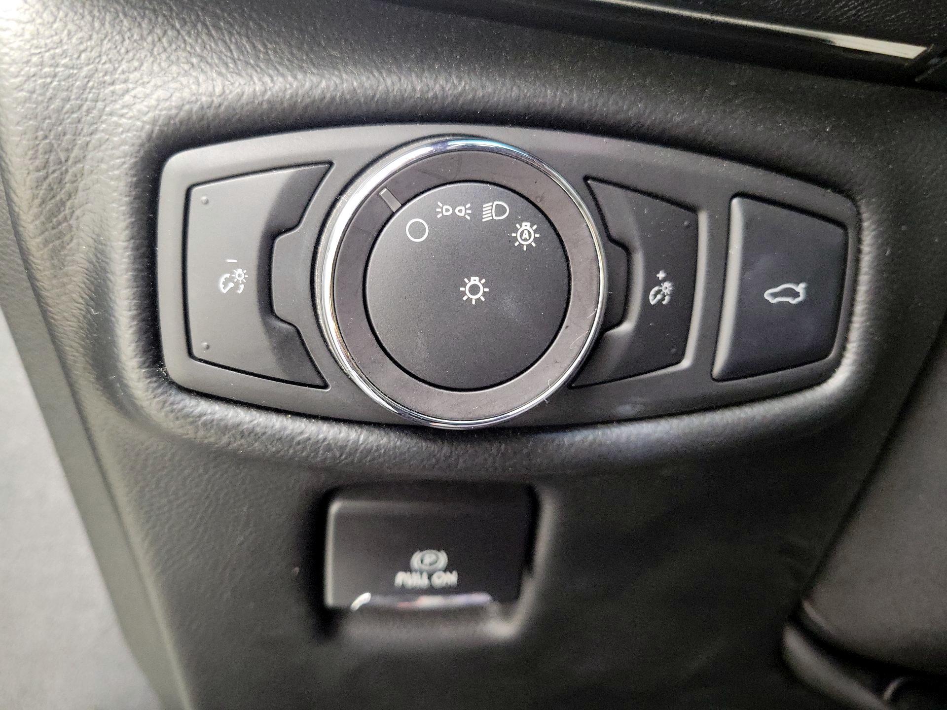Thumbnail: 2017 Lincoln MKZ - 13