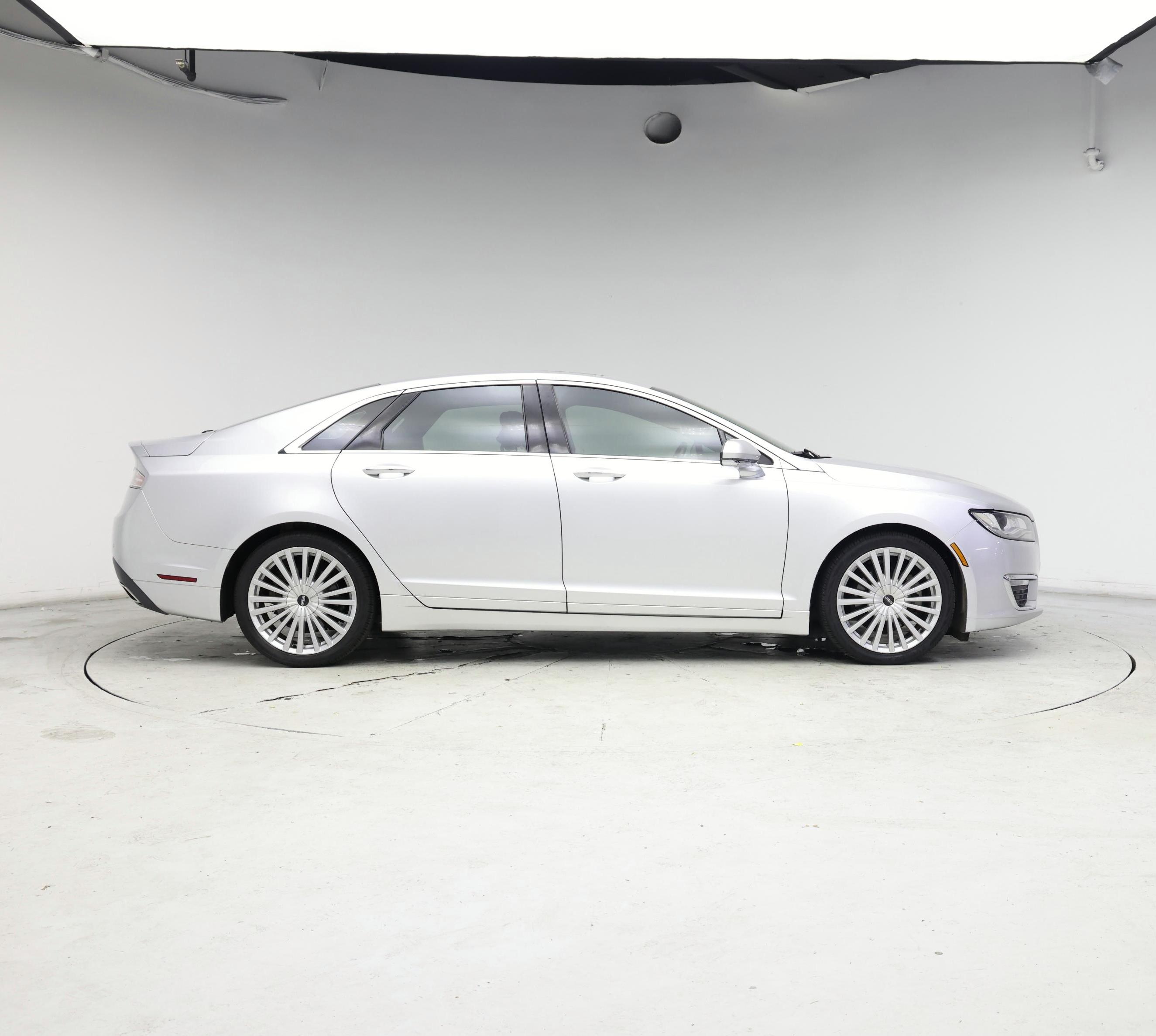 Thumbnail: 2017 Lincoln MKZ - 7