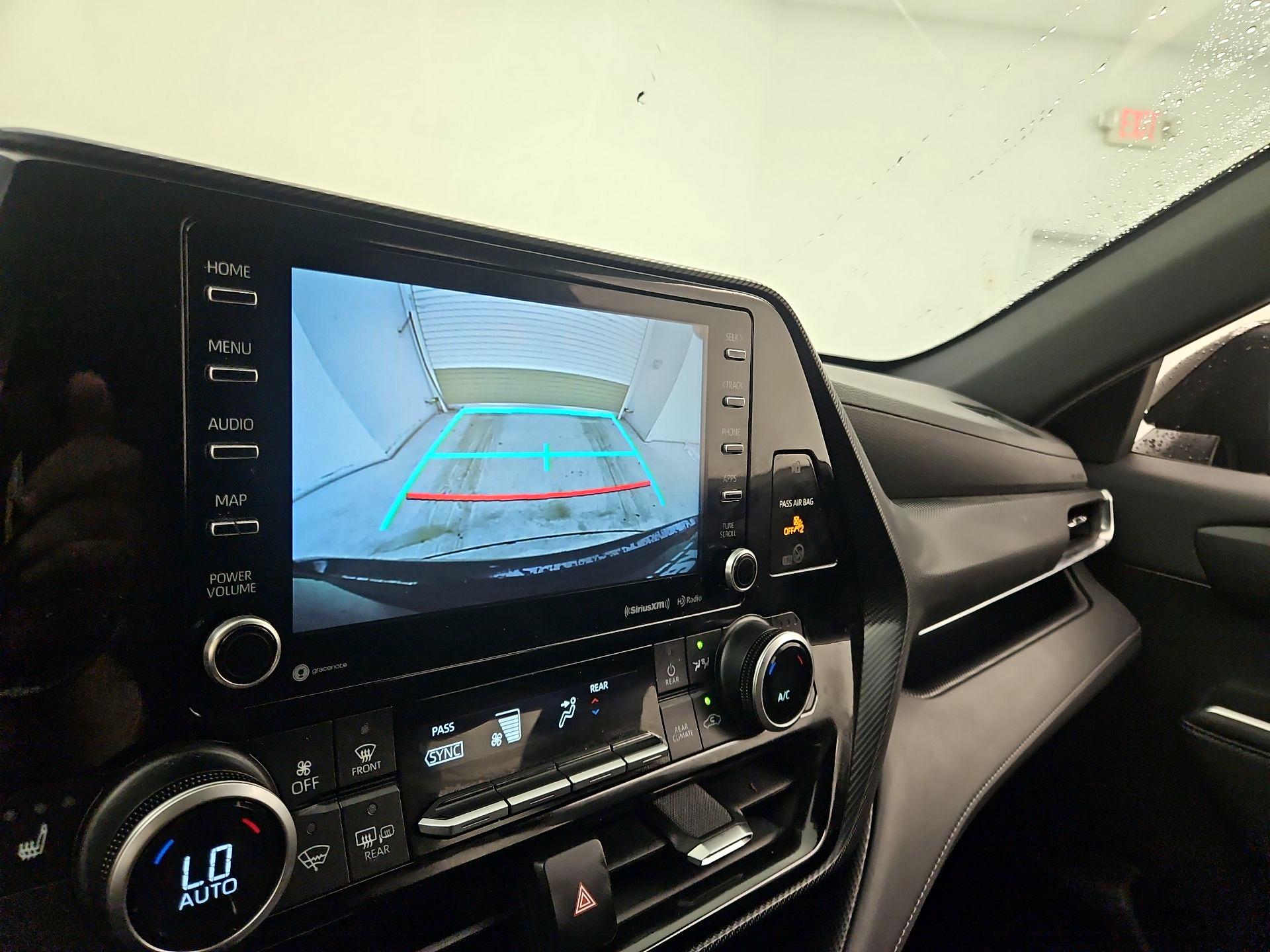 Thumbnail: 2021 Toyota Highlander - 14