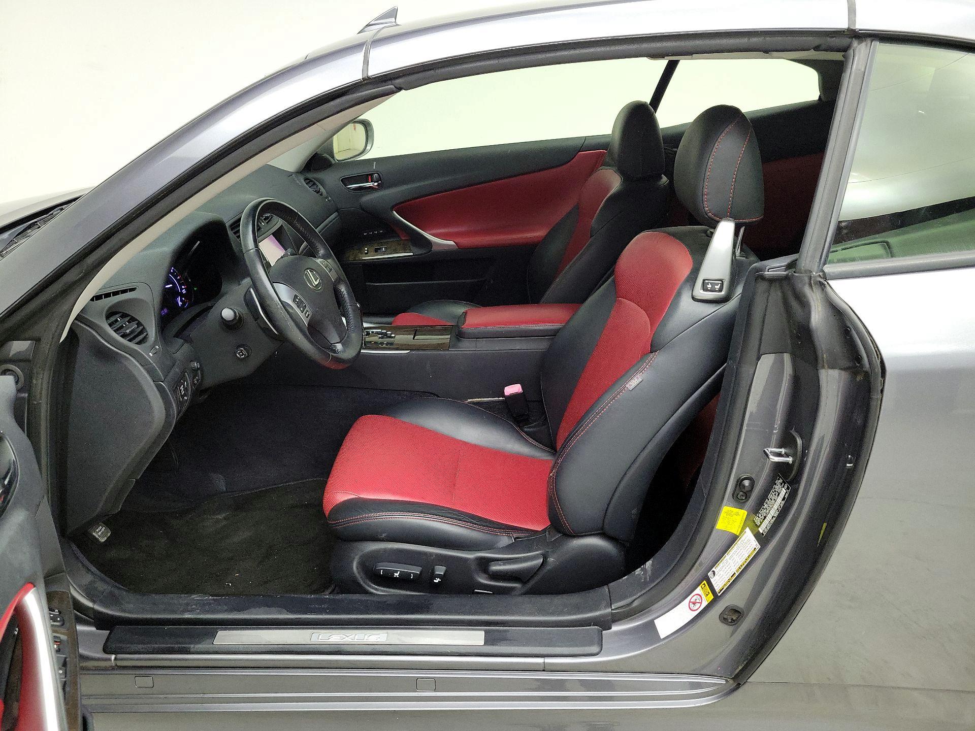 Thumbnail: 2014 Lexus IS - 11