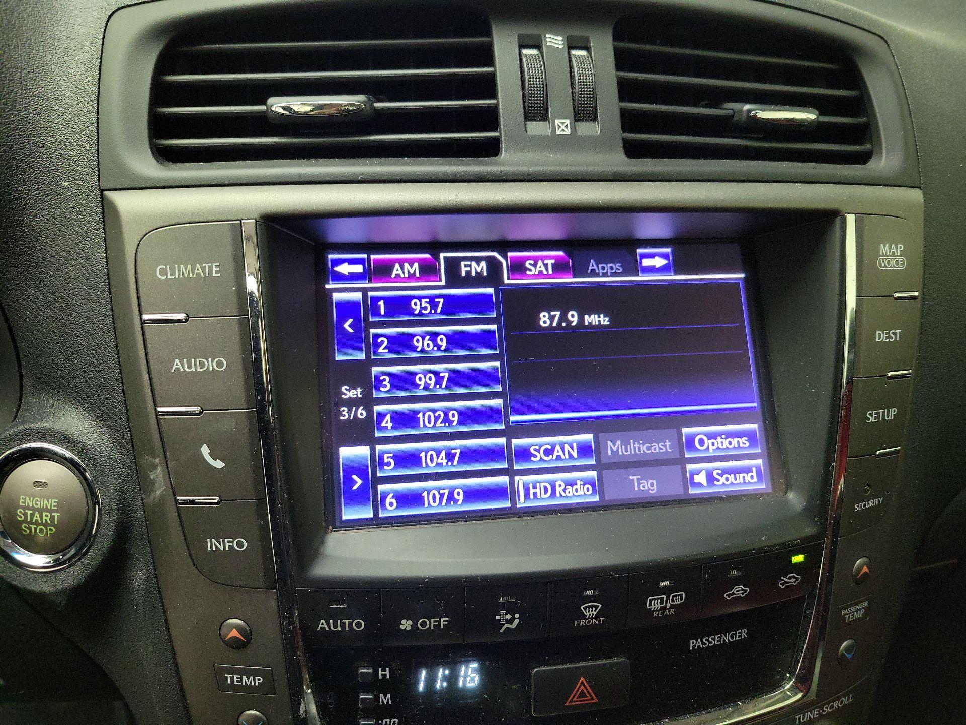 Thumbnail: 2014 Lexus IS - 16