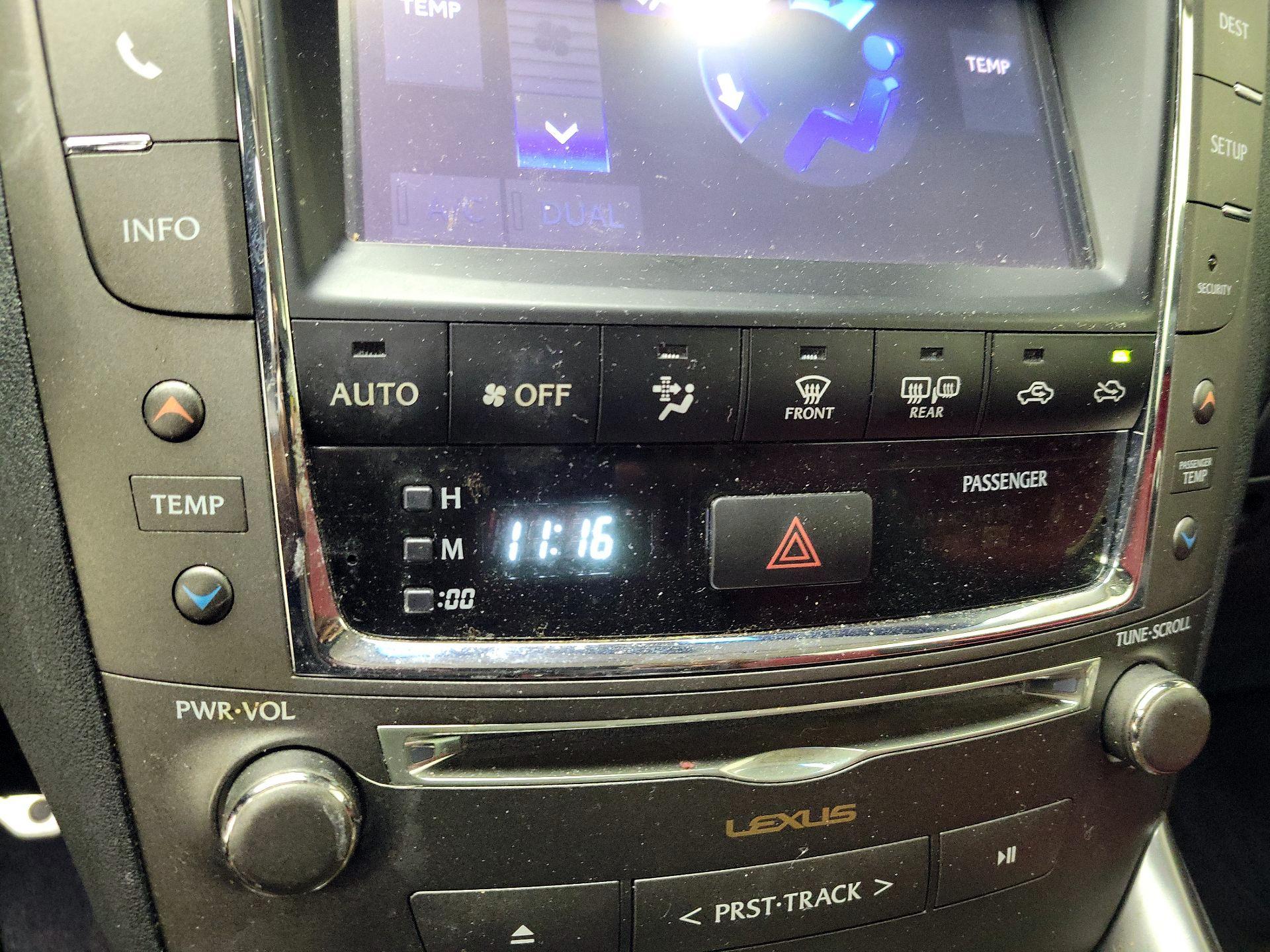 Thumbnail: 2014 Lexus IS - 17